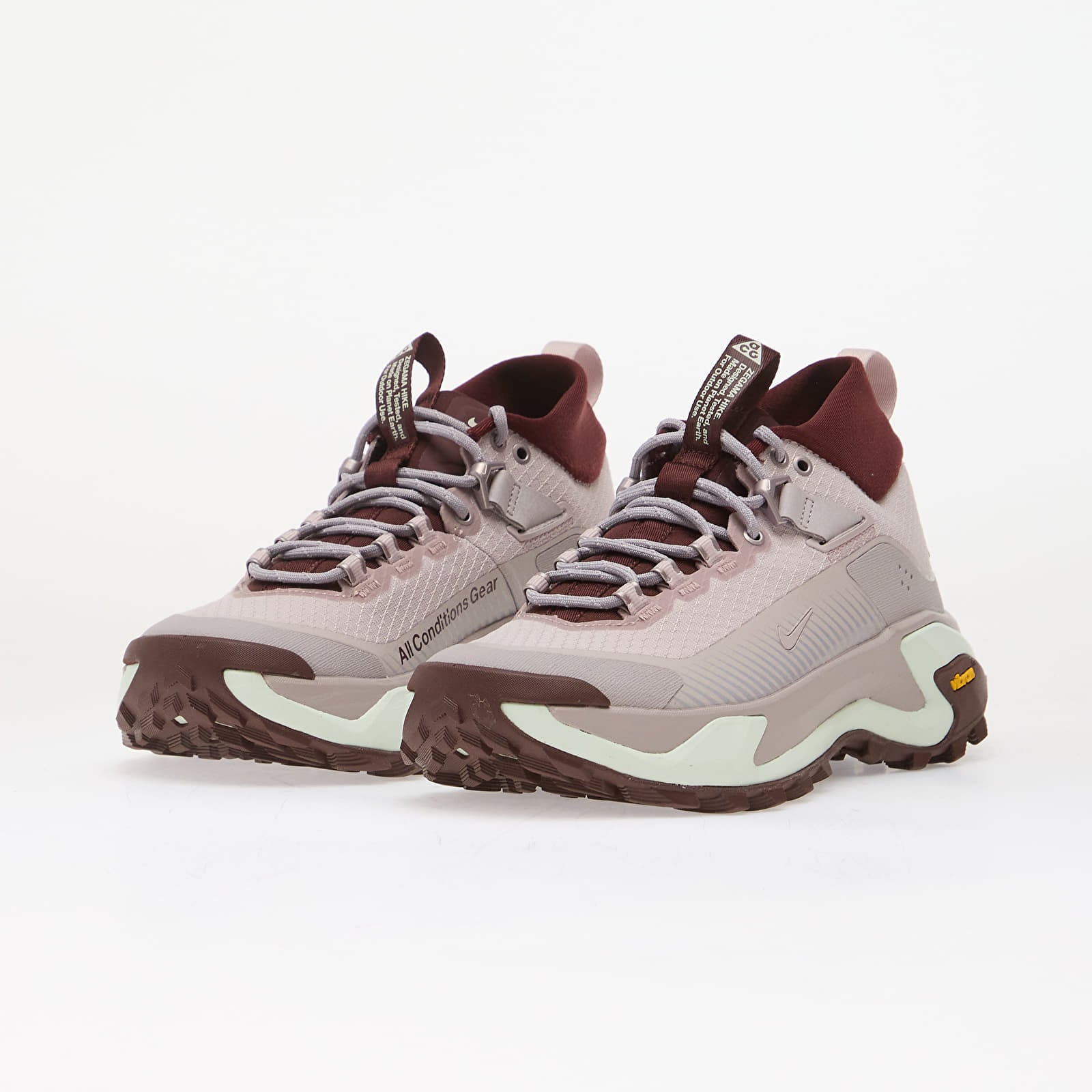 Joggesko og sko for kvinner ACG Zegama Hike Platinum Violet/ Platinum Violet