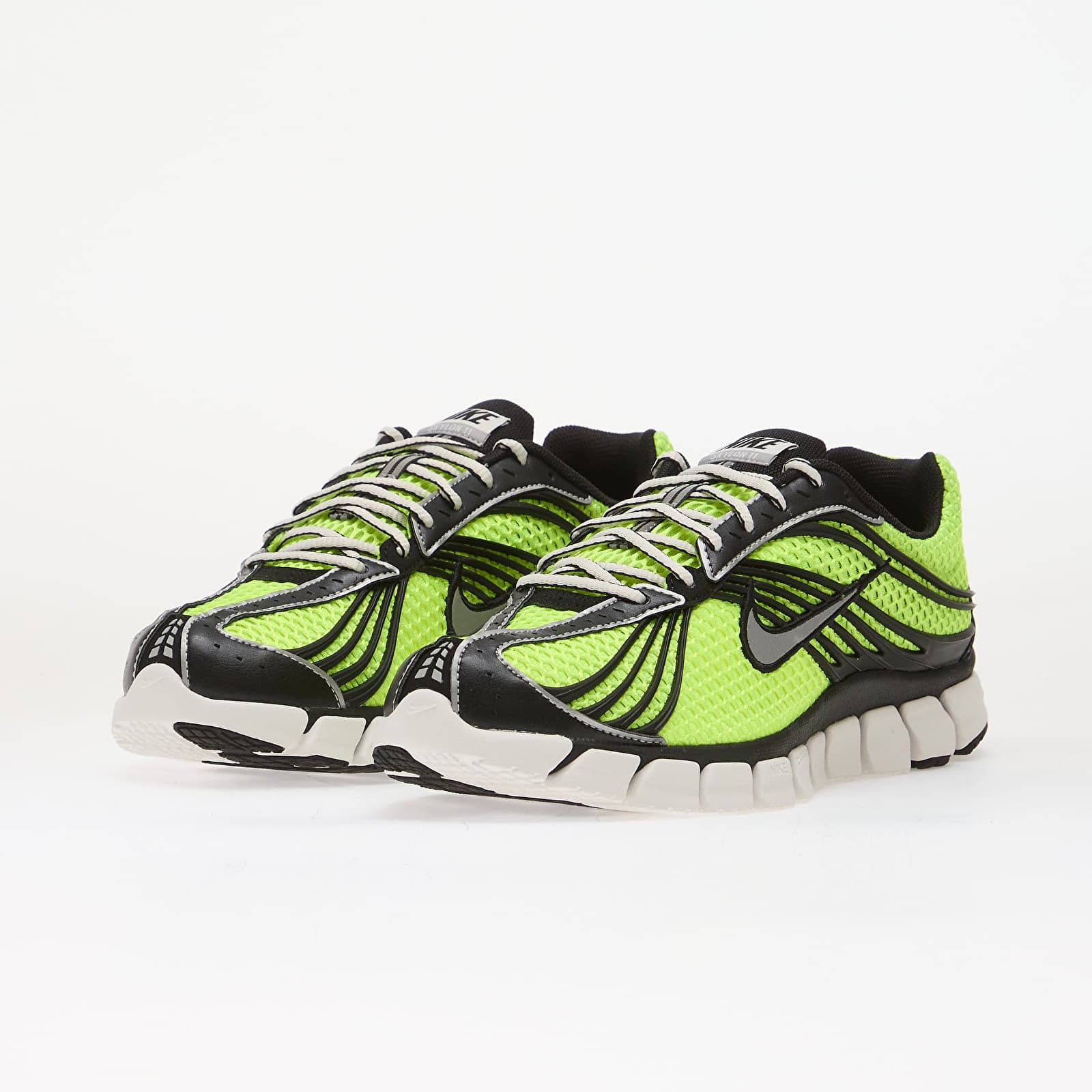 Sneakers und Schuhe für Frauen Nike Zoom Skylon 11 Volt/ Metallic Silver-Black-Summit White