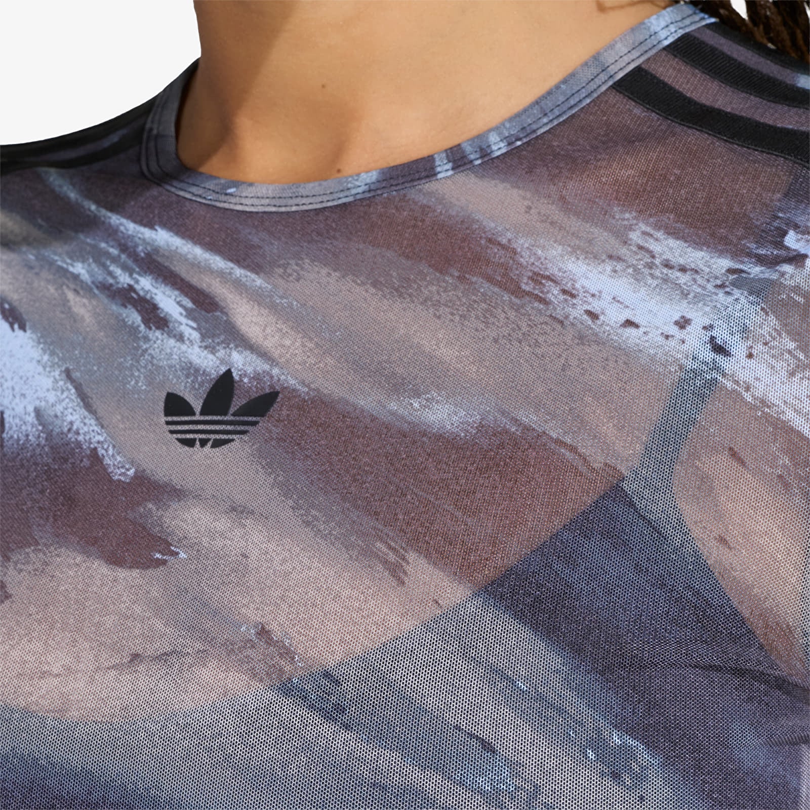 Женские футболки adidas Badigirl Graphic Mesh Tee Olive Strata/ Aurora Coffee/ Crystal Sky/ Black