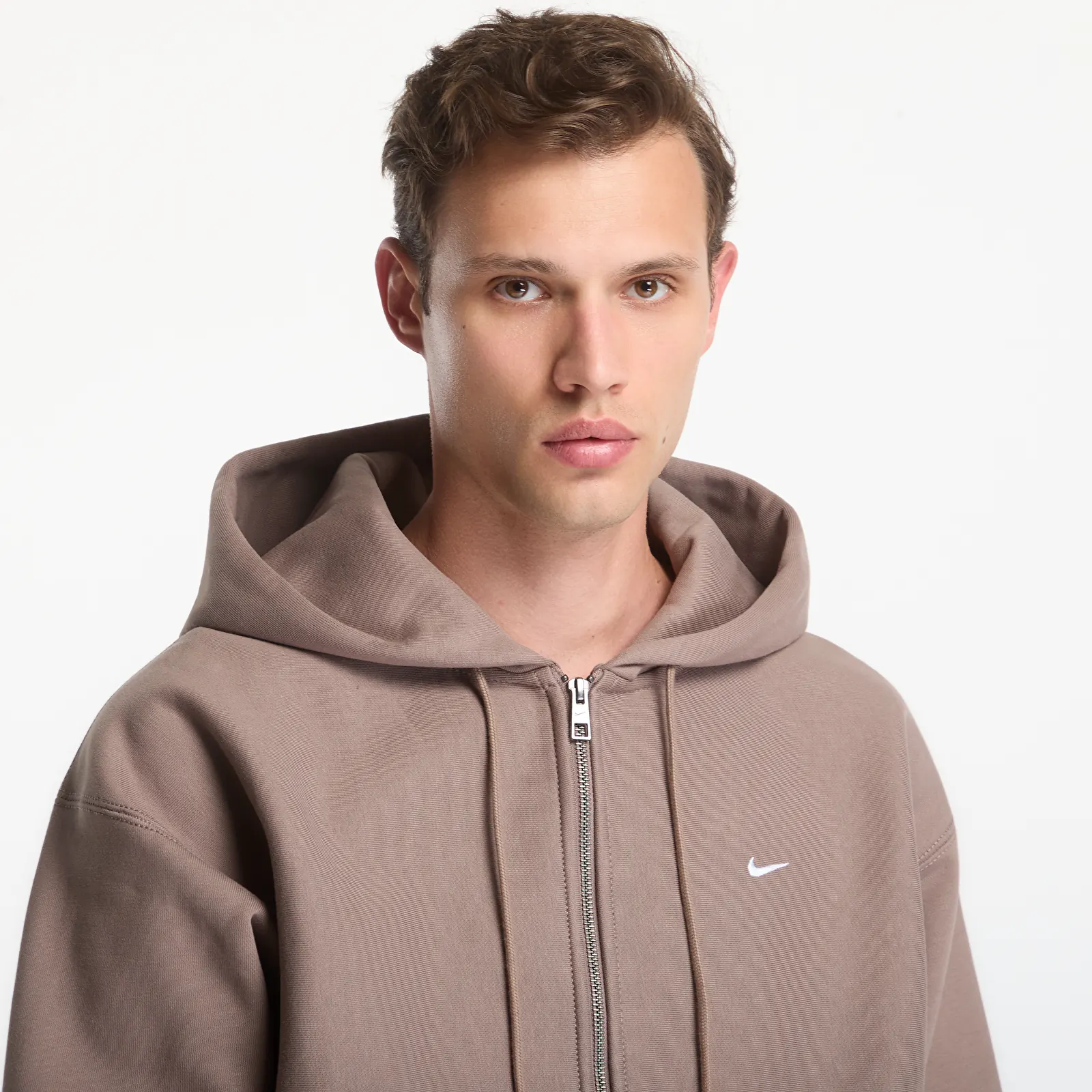 Herren-Sweatshirts Nike Solo Swoosh Men's Full-Zip Fleece Hoodie Mink Brown/ Mink Brown/ White
