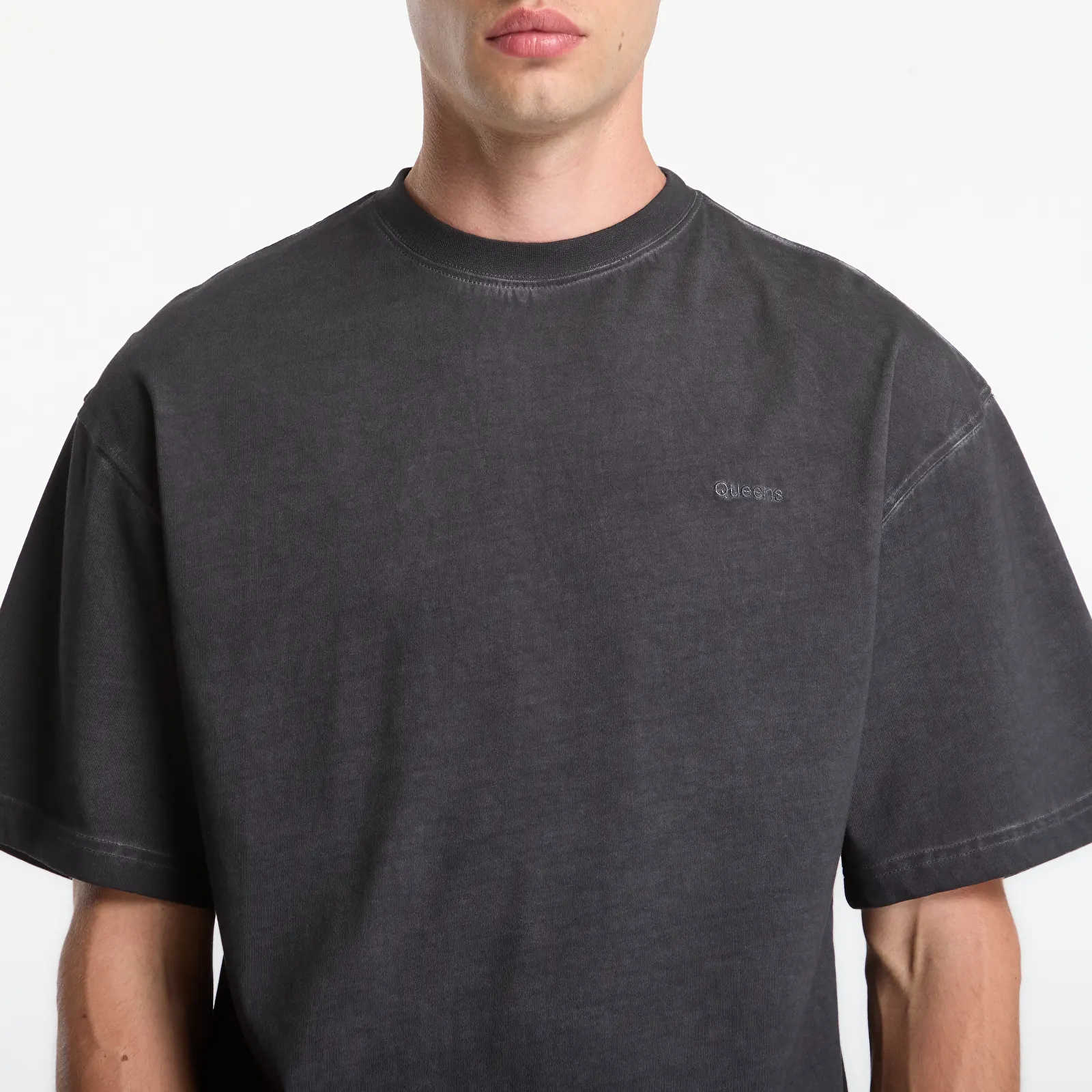 T-shirts Queens Men's Oversized Tee Washed Grey