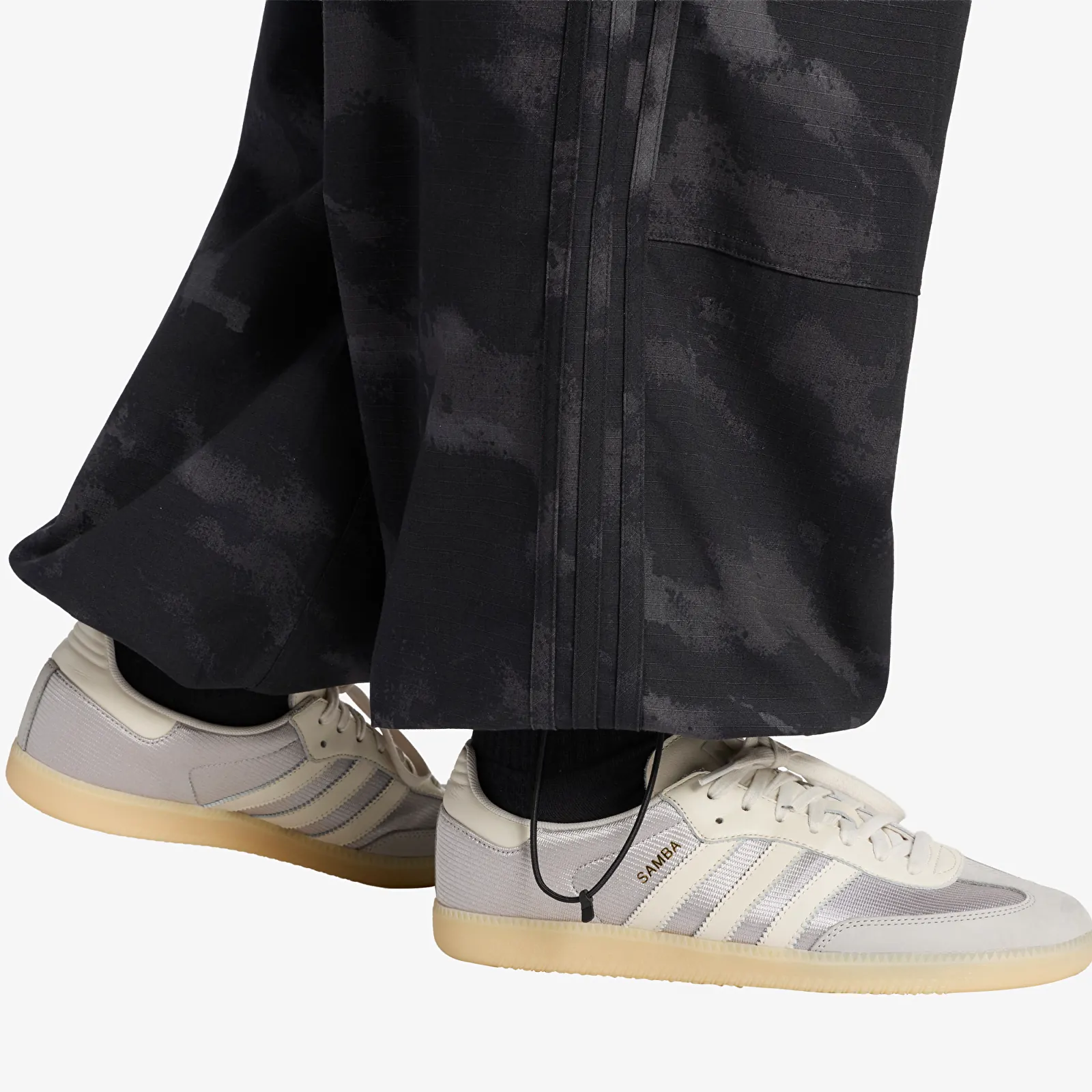 Hosen für Männer adidas Camo Pants Black