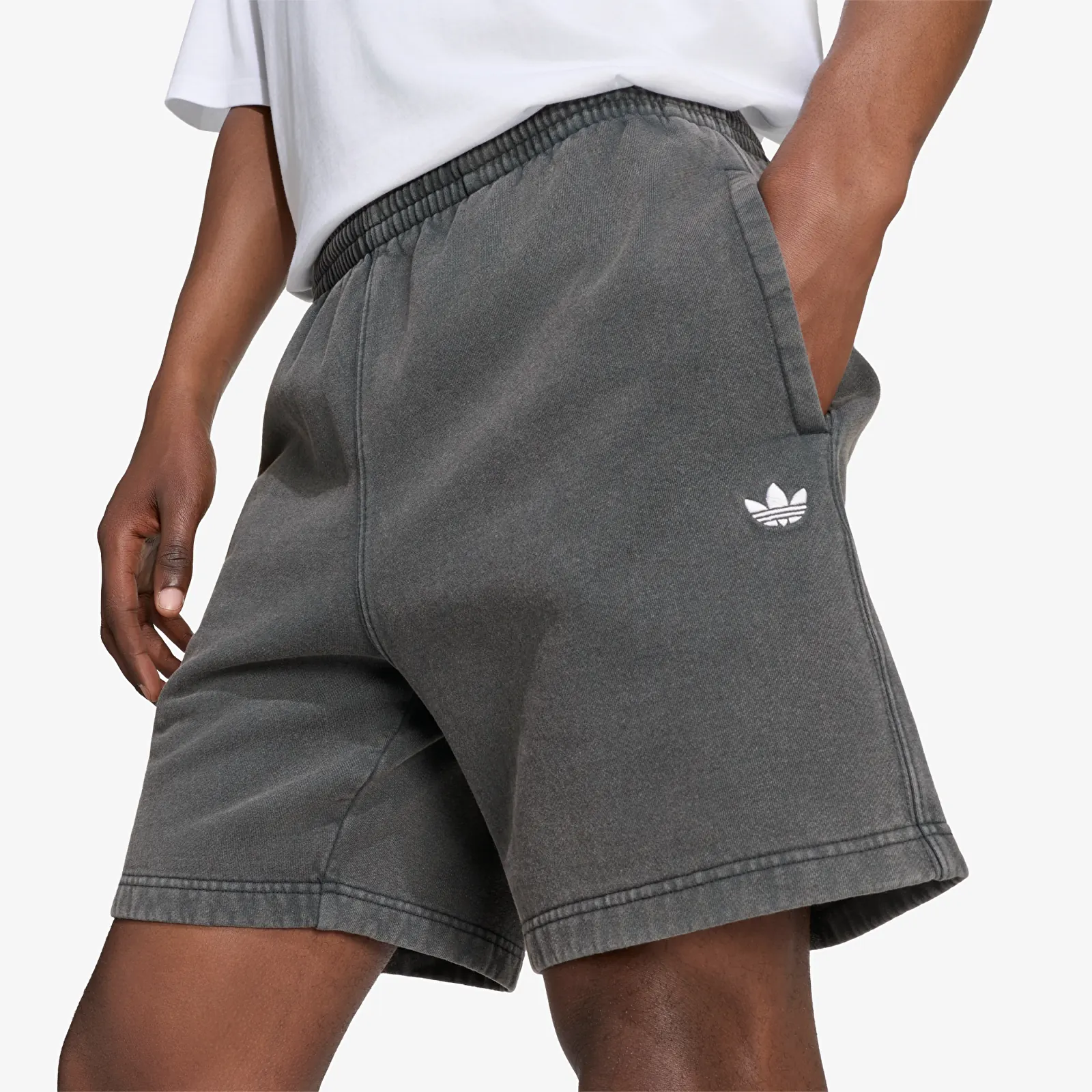 Чоловічі шорти adidas Trefoil Essentials Washed Mid-thigh Fleece Shorts Black