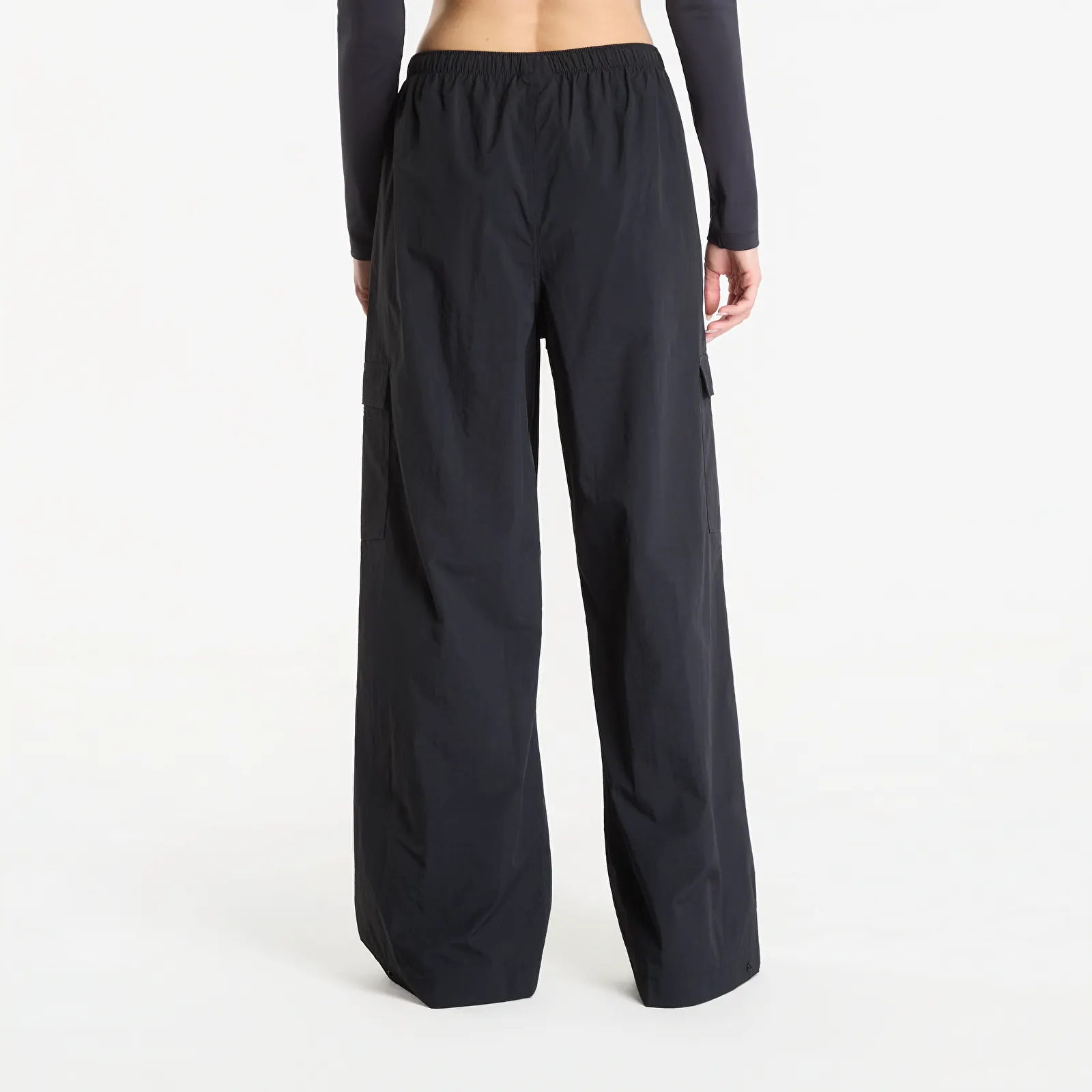 Women's Trousers New Balance Woven Cargo Pant Black Bk