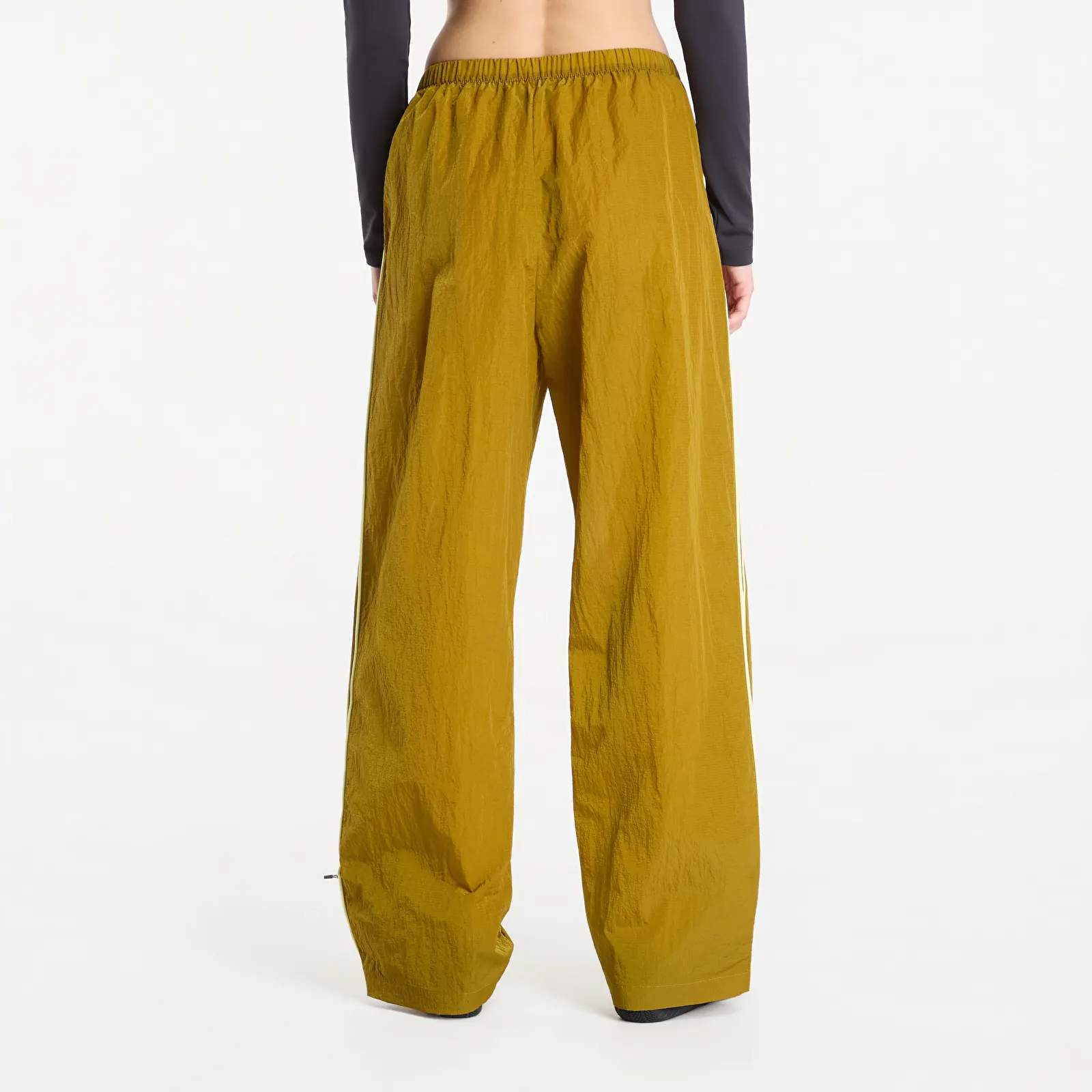 Hosen für Frauen New Balance Sport Legacy Pant Basil Oil