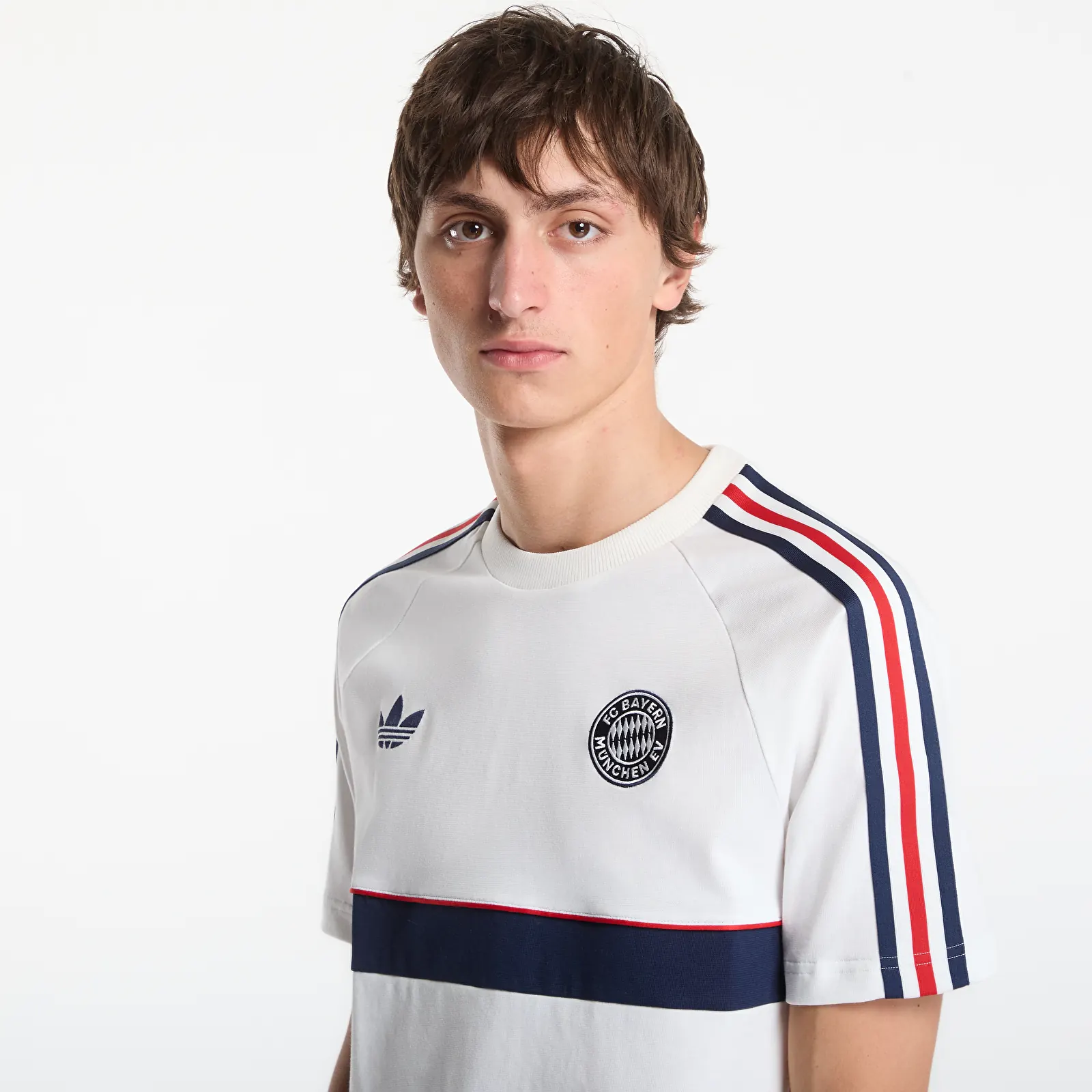Men's T-shirts adidas Fc Bayern Muenchen OG T-shirt Core White/ Night Indigo