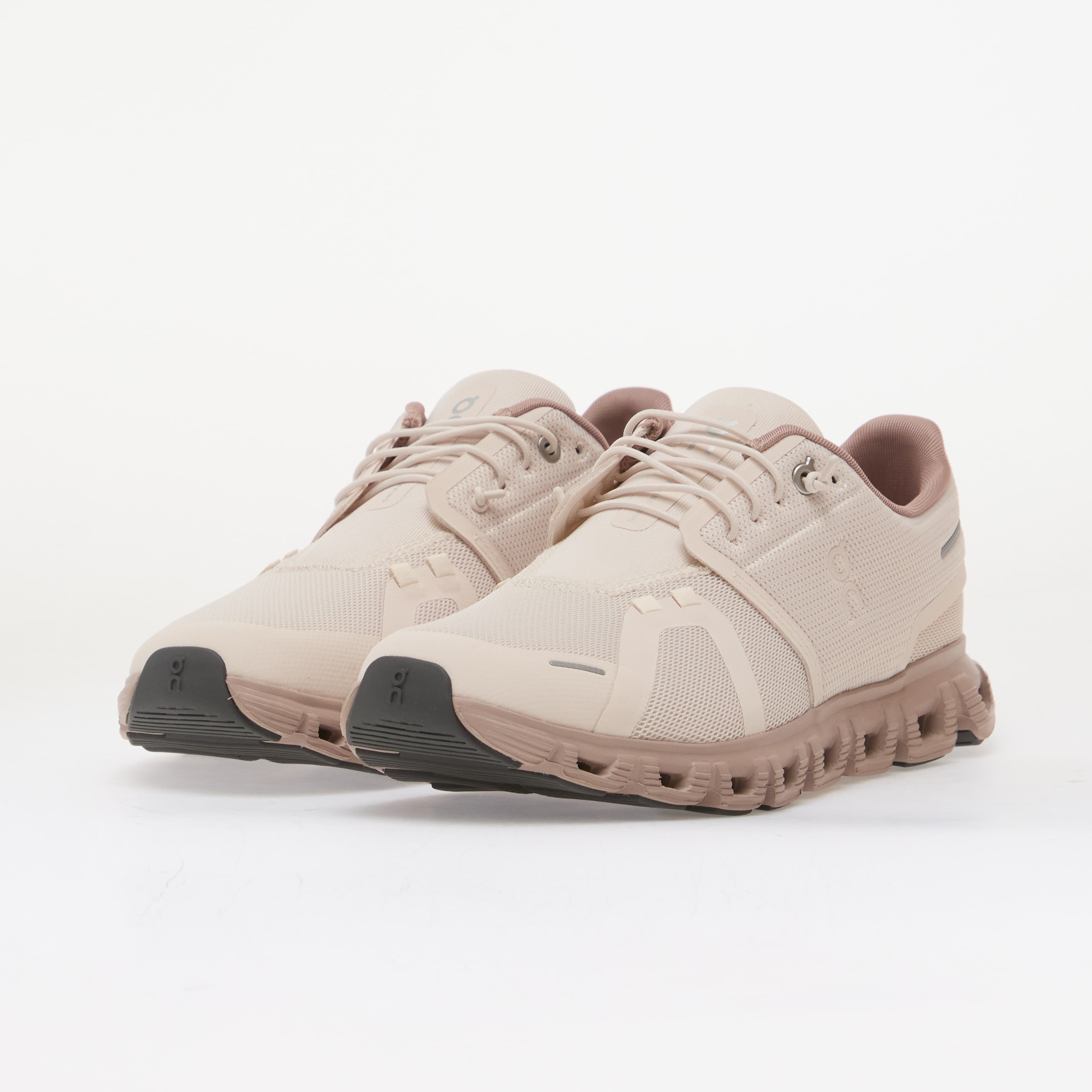 On On Cloud 6 Oyster/ Biscuit 9.5 - 6