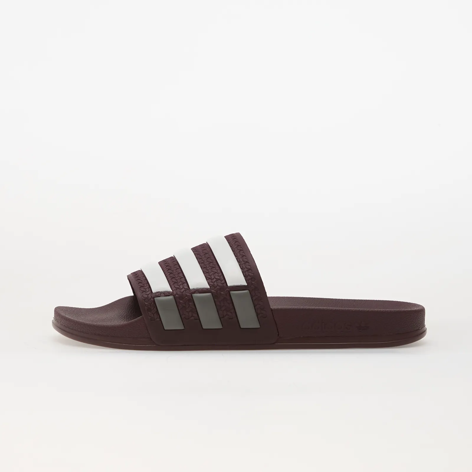 Men's sneakers and shoes adidas Adilette OG Cf Slides Maroon/ Ftwr White/ Core Black