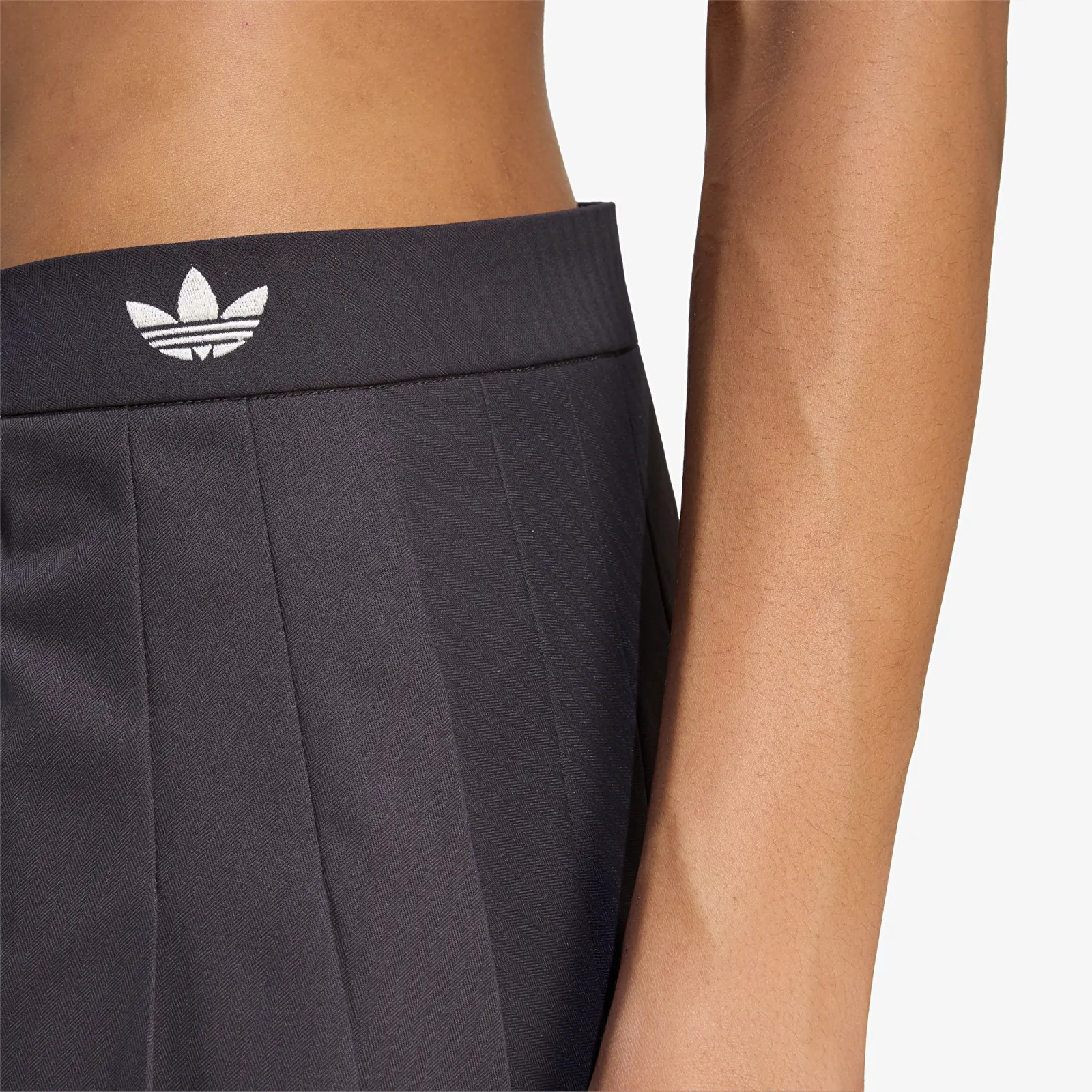 Damenröcke adidas Pleated Skirt Utility Black/ Cloud White