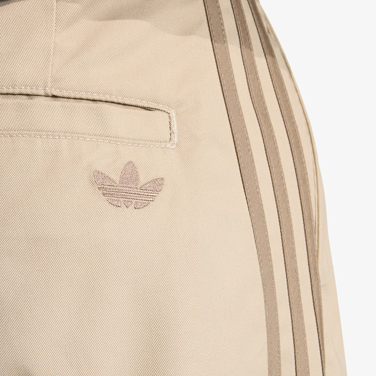 Dámske nohavice adidas Tailored Pants Khaki Three/ Khaki Six/ Cream White
