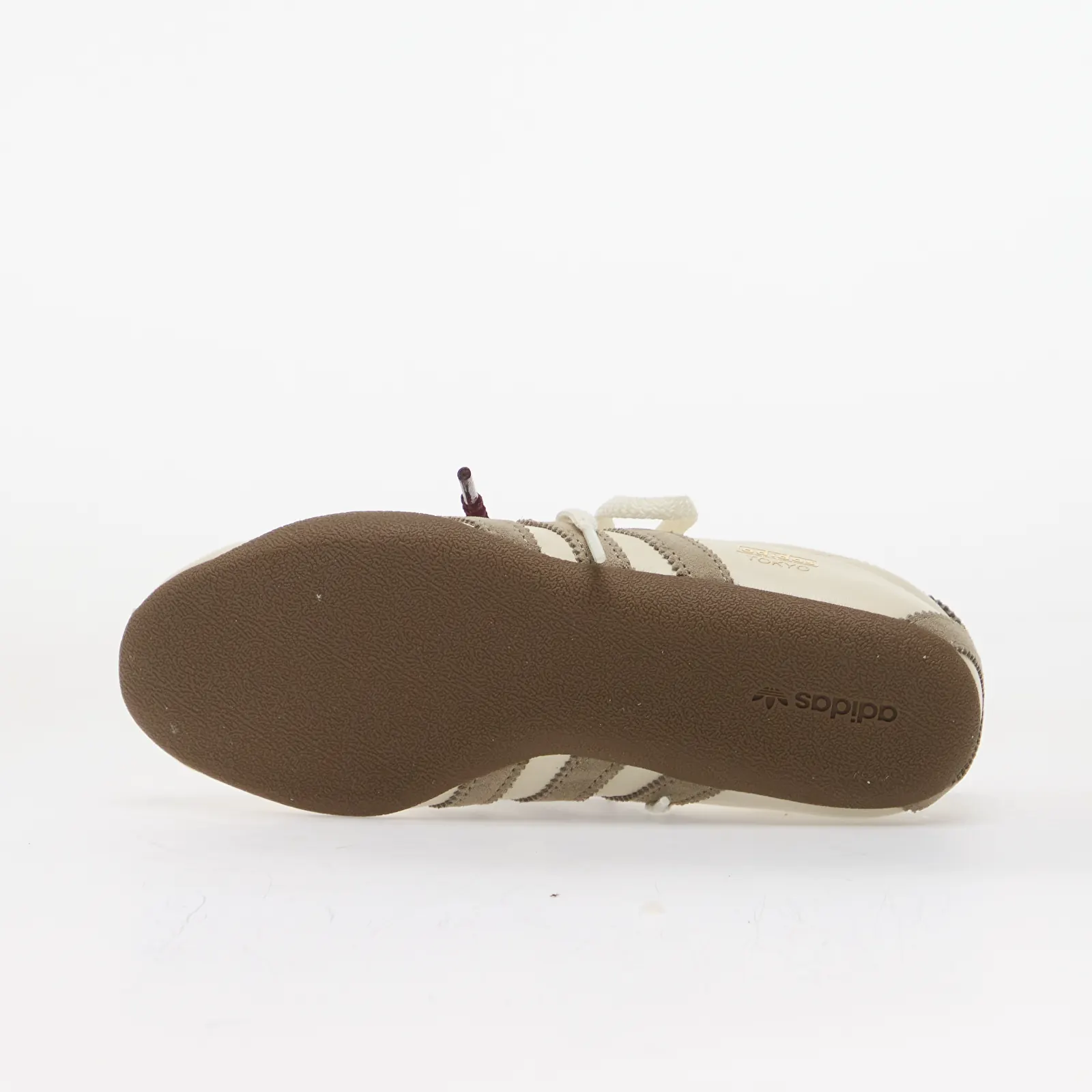 Skor adidas Tokyo Off White/ Silver Pebble/ Gum5
