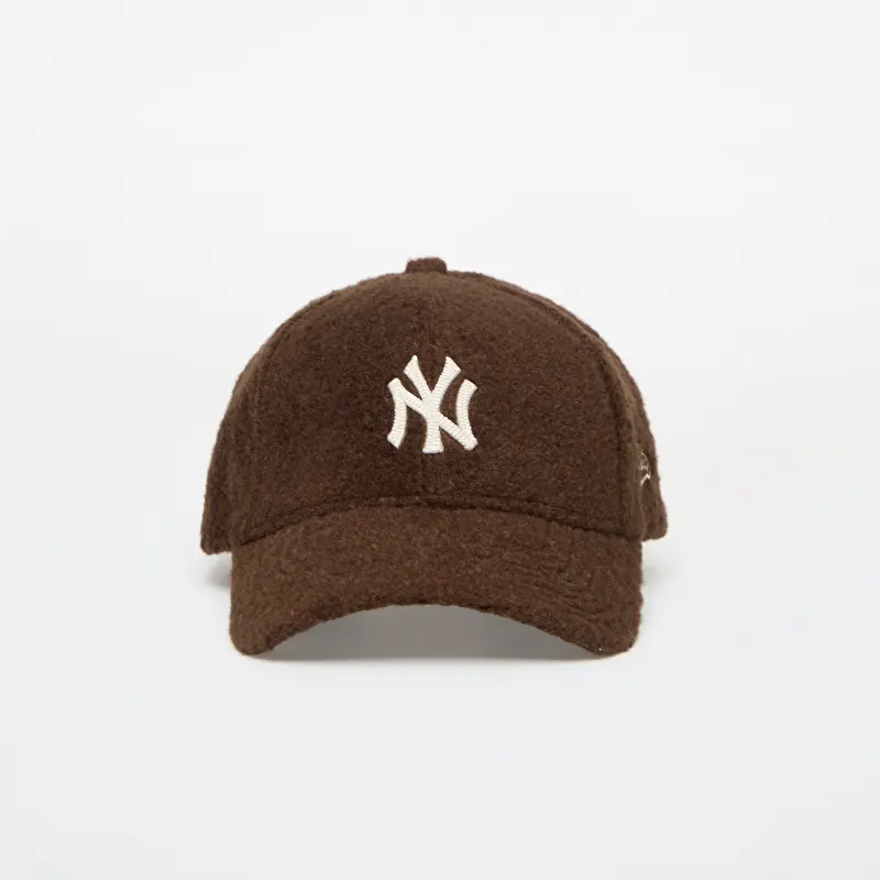 Шапка New Era 9FORTY MLB Winter Borg New York Yankees Brown