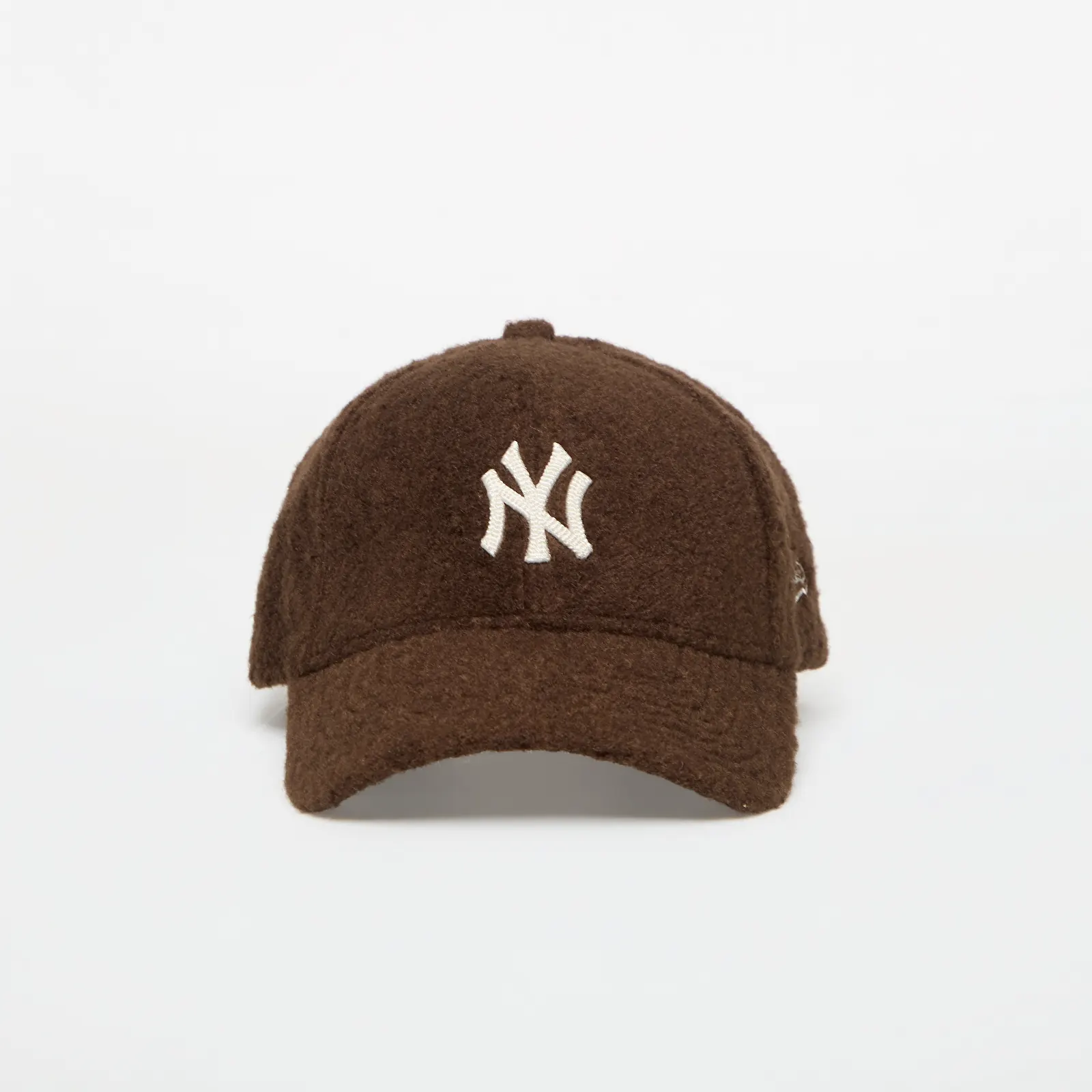 Мъжки шапки New Era 9FORTY MLB Winter Borg New York Yankees Brown