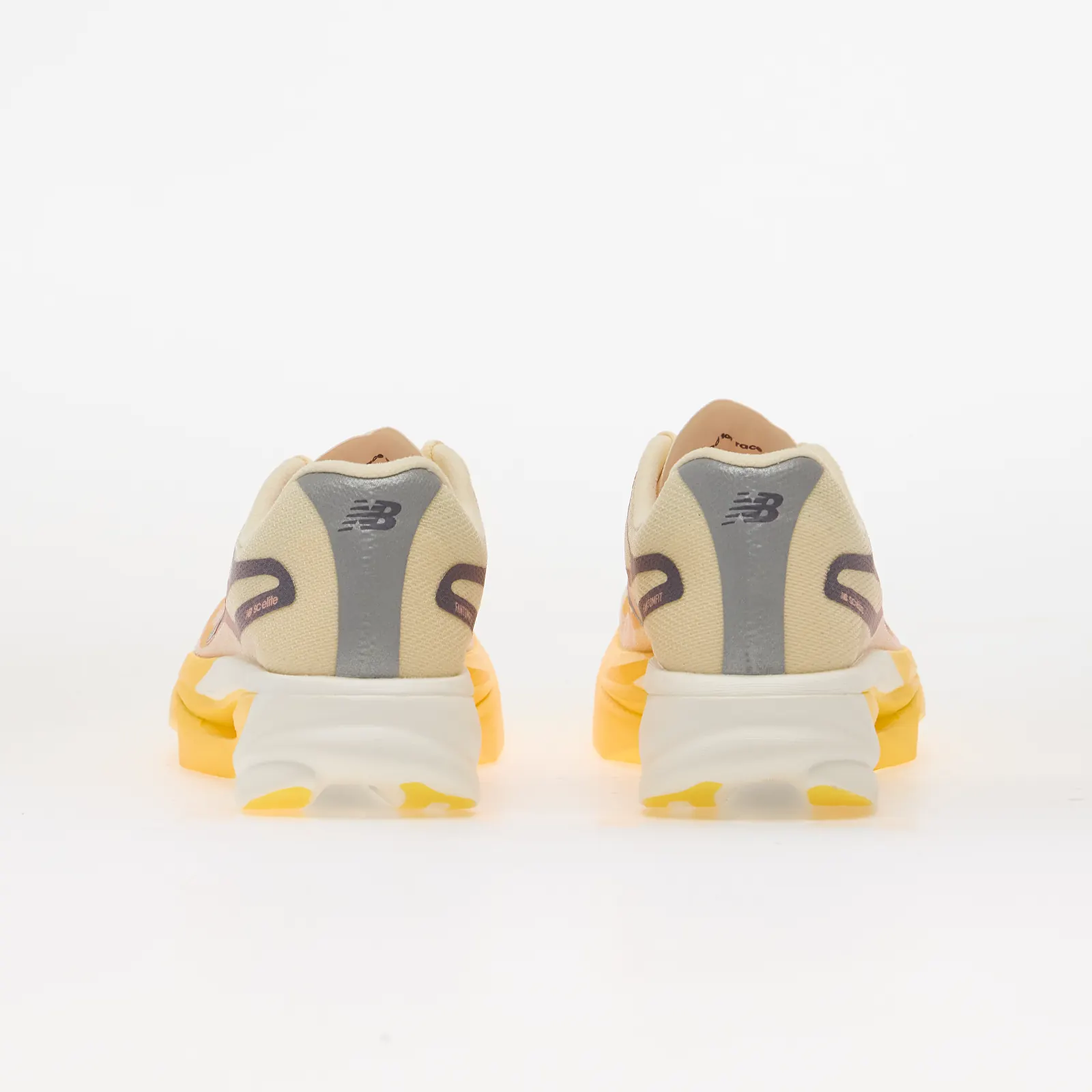 Sieviešu kedas un apavi New Balance FuelCell SuperComp Elite V6 Satsuma Orange/ Pink Lemonade