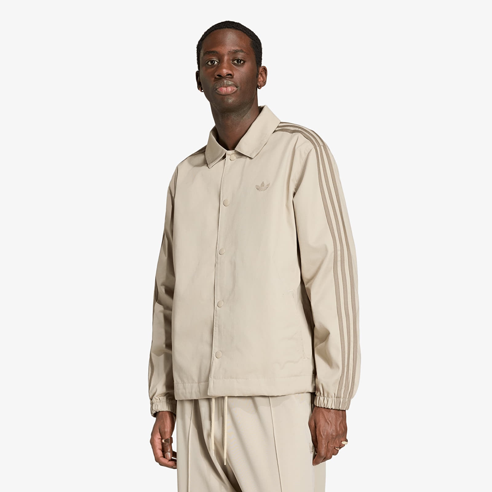 Pánské bundy adidas 3 Stripes Coaches Jacket Khaki Three