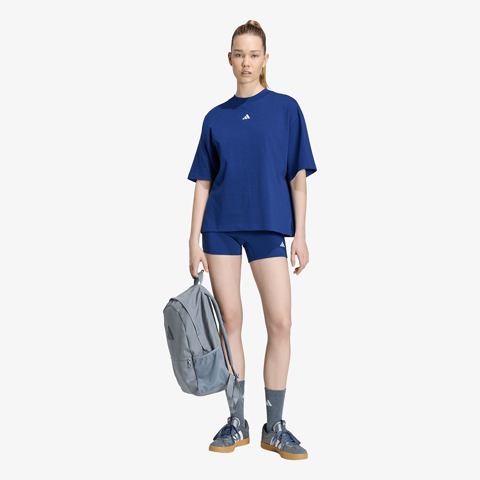Женские футболки adidas 3 Stripes Studio Boyfriend Tee Dark Blue