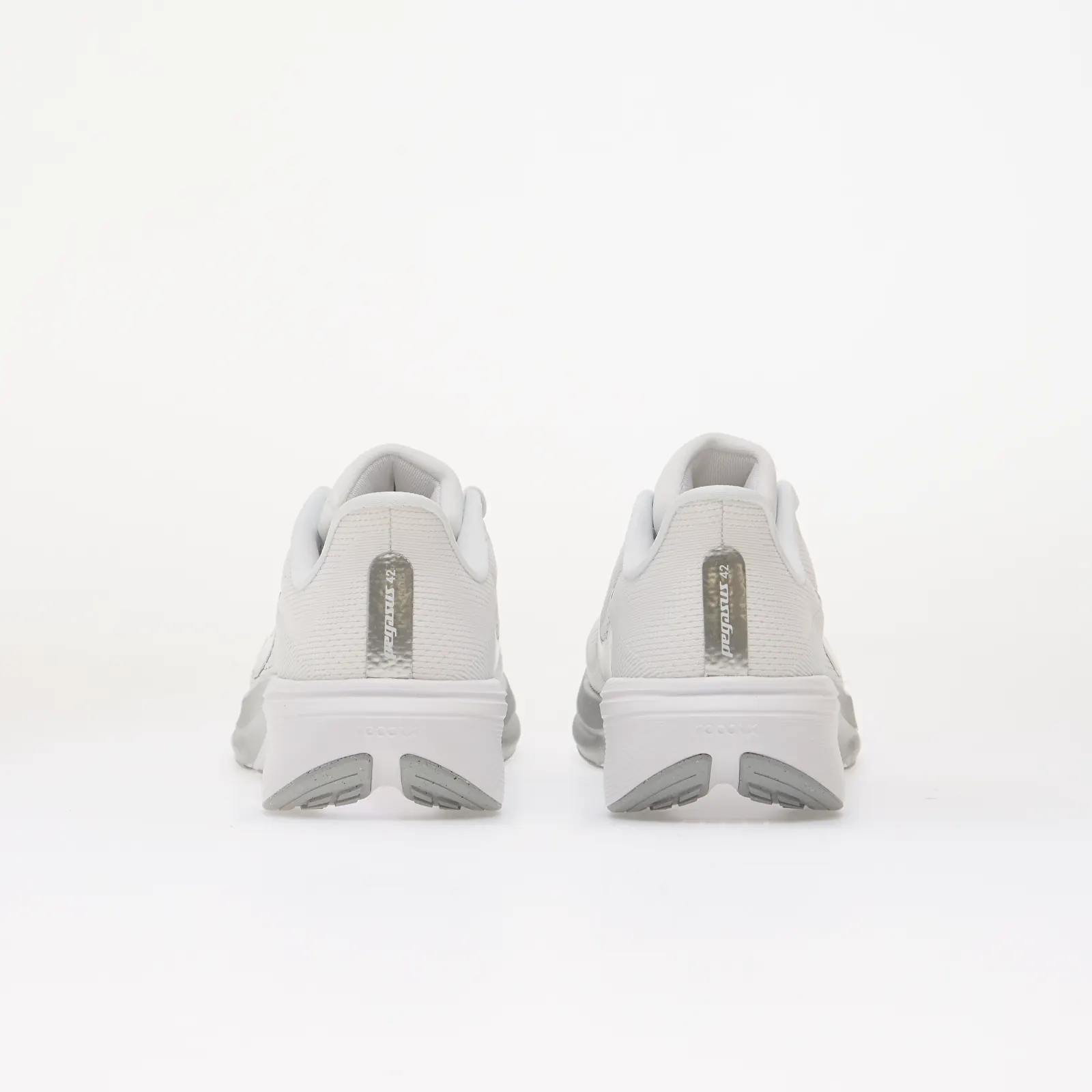 Sneakers og sko til kvinder Nike Pegasus 42 White/ Metallic Silver-Wolf Grey