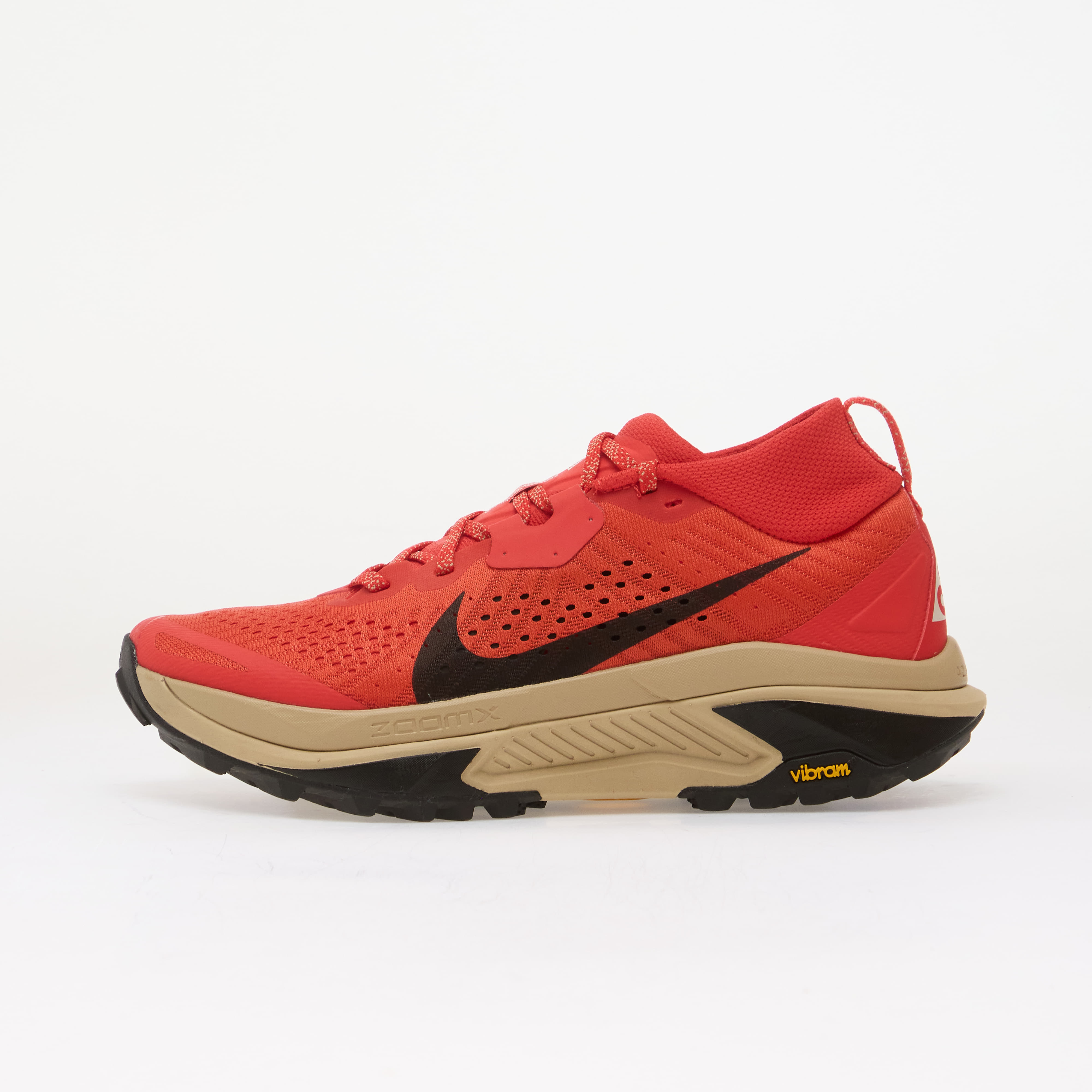 Сникърси Nike ACG Zegama Trail Lt Crimson/ Black-Lt Orewood Brn-Black EUR 41