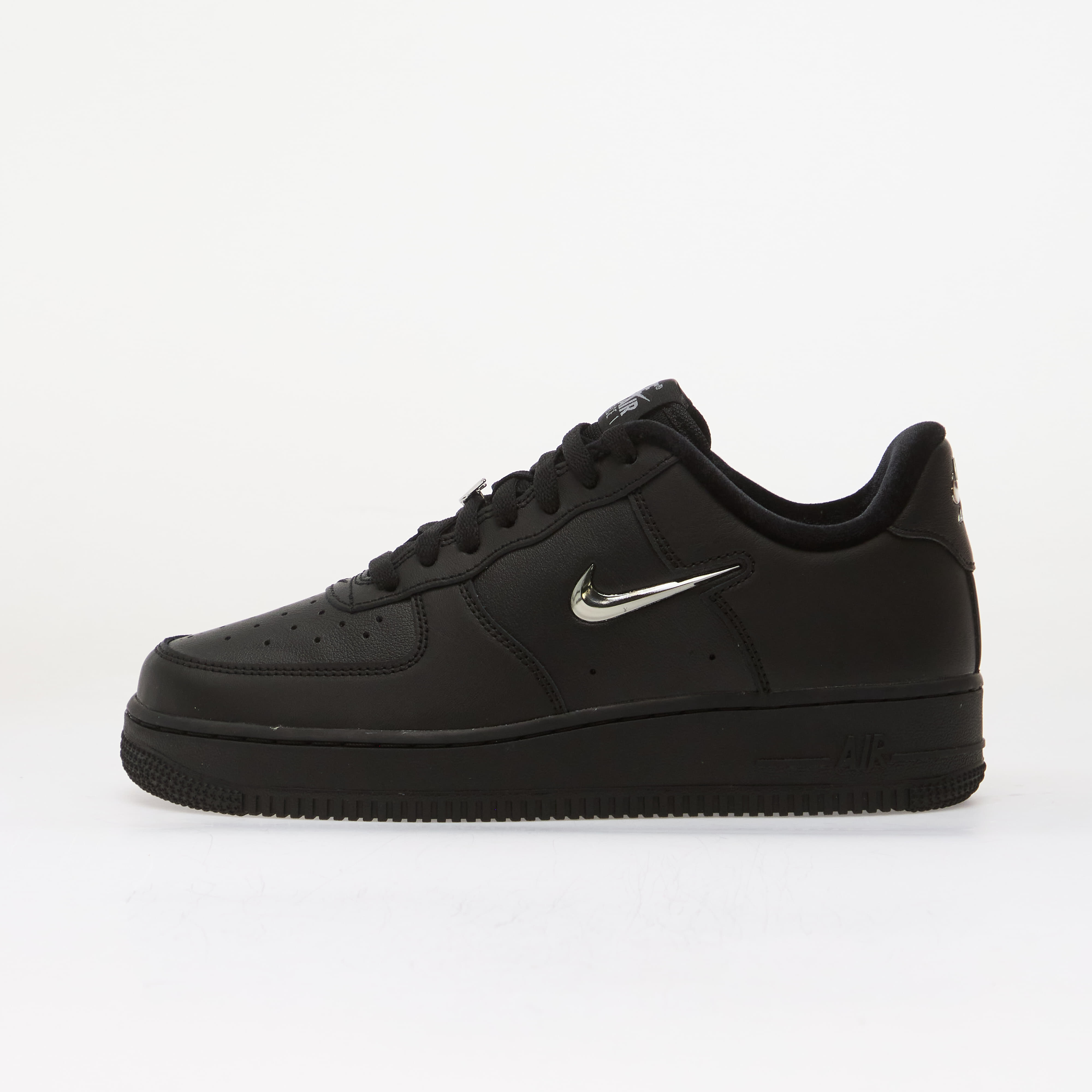 Сникърси Nike Air Force 1 '07 Black/ Metallic Silver-Wolf Grey EUR 36.5