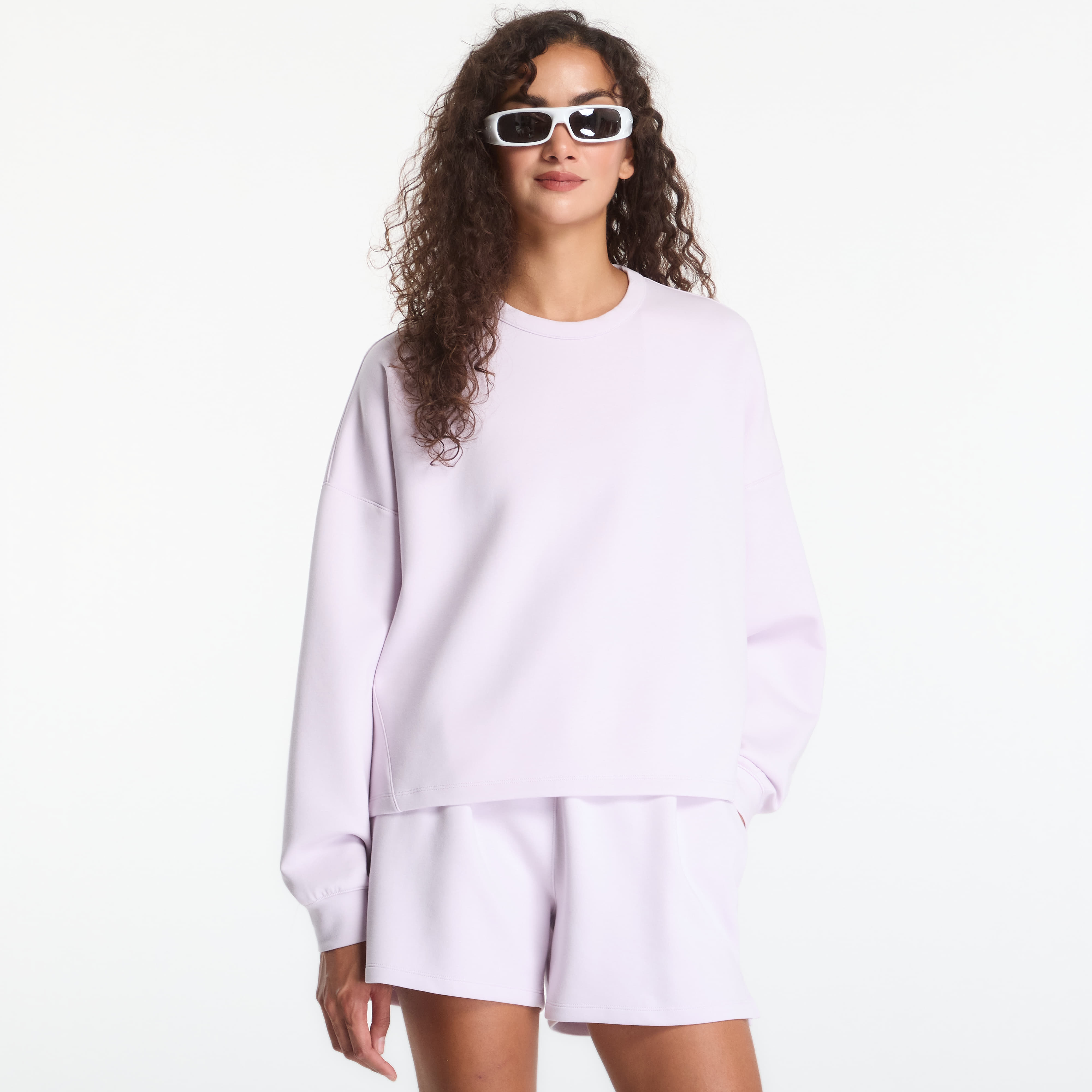 Nike 24.7 ImpossiblySoft Women's Dri-FIT Oversized Crew-Neck Top Bleached Lilac/ Platinum Violet XS
