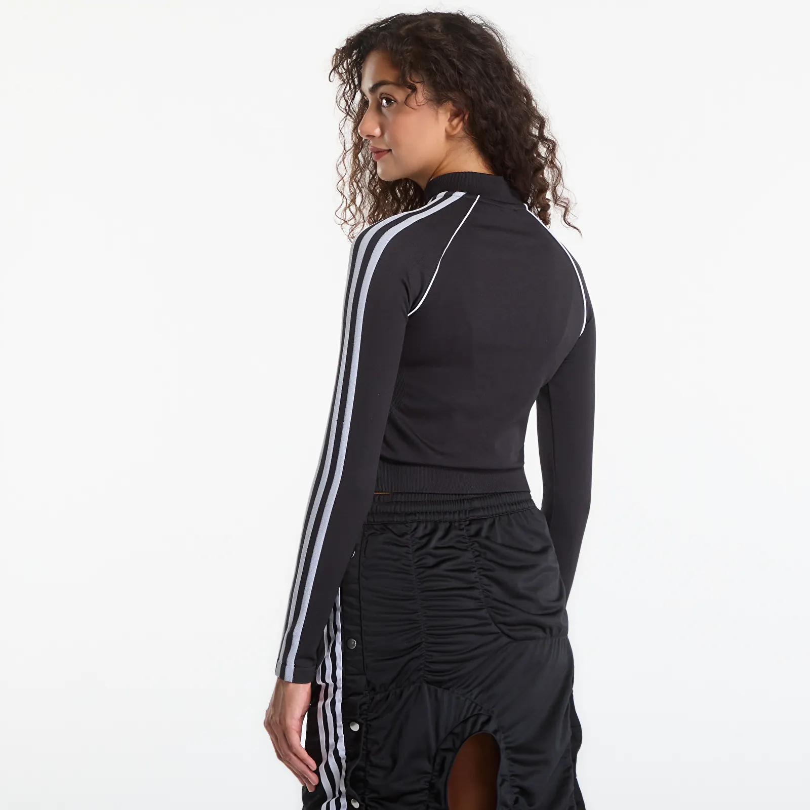 Vestes pour femmes adidas Essentials 3 Stripes Seamless Tracktop Black