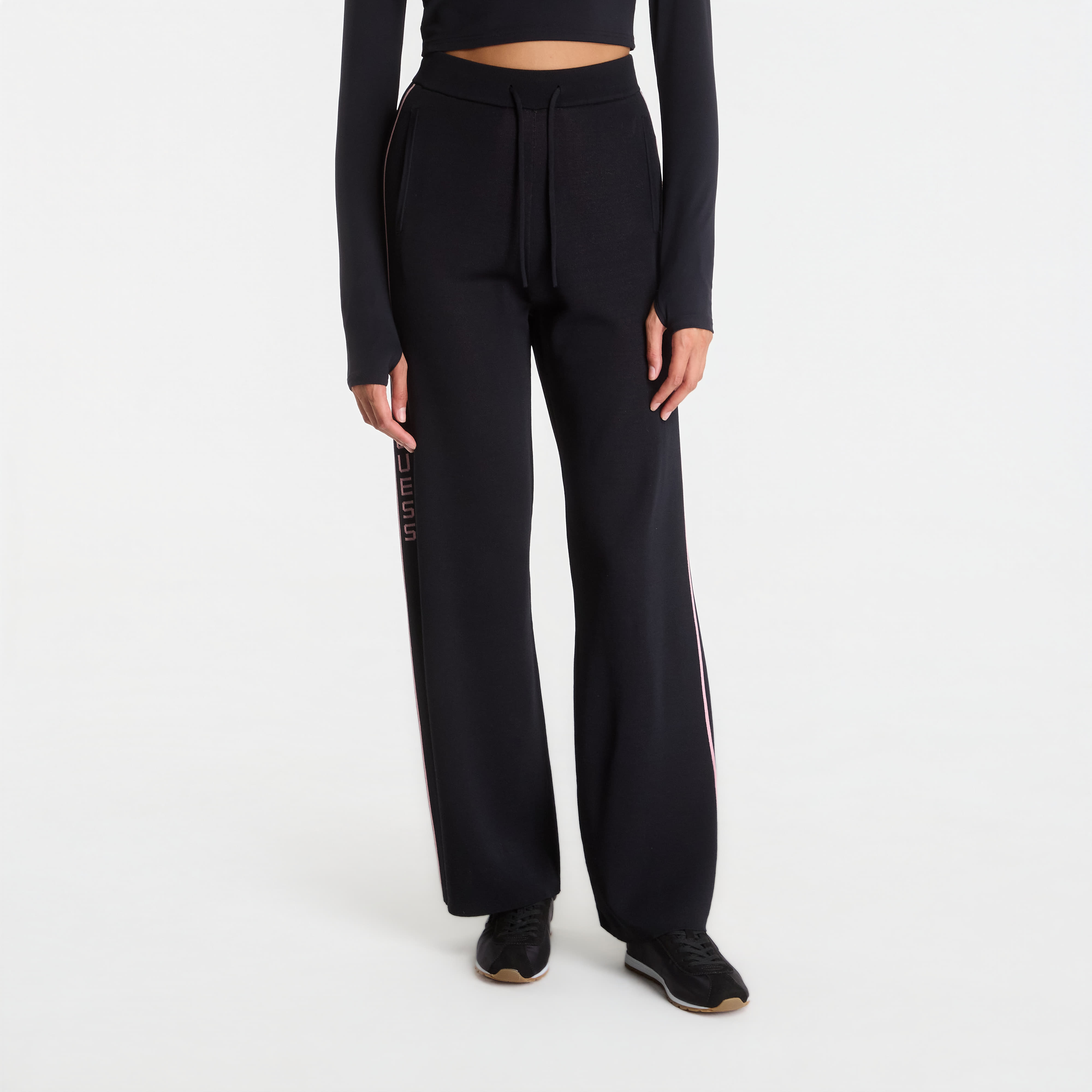 Панталони GUESS Meissa Straight Pant Sweater Jet Black M