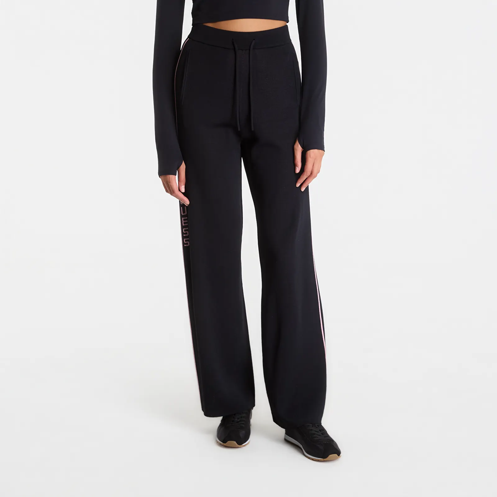 Pantalons femme GUESS Meissa Straight Pant Sweater Jet Black