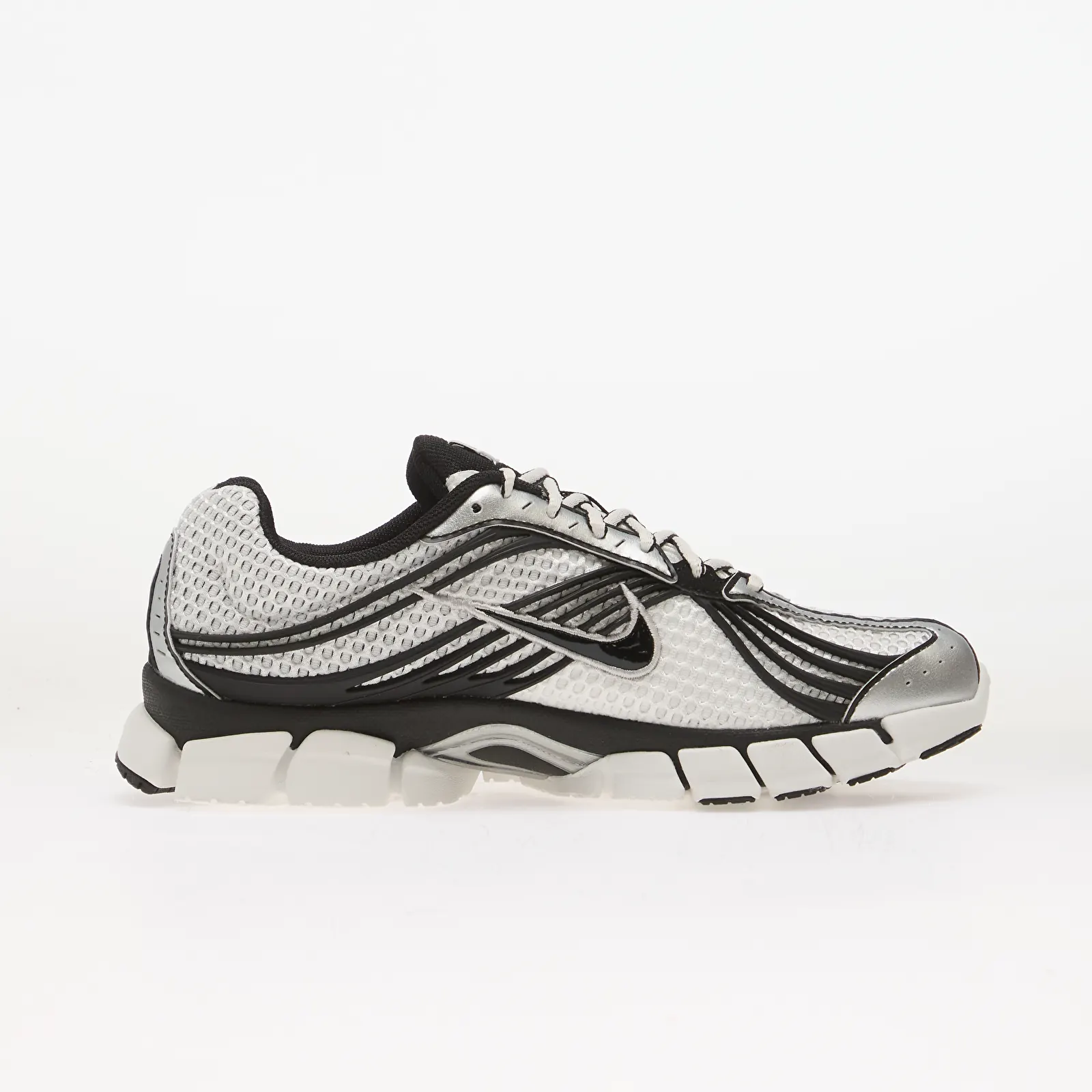 Vīriešu čības un apavi Nike Zoom Skylon 11 Summit White/ Metallic Silver-Black