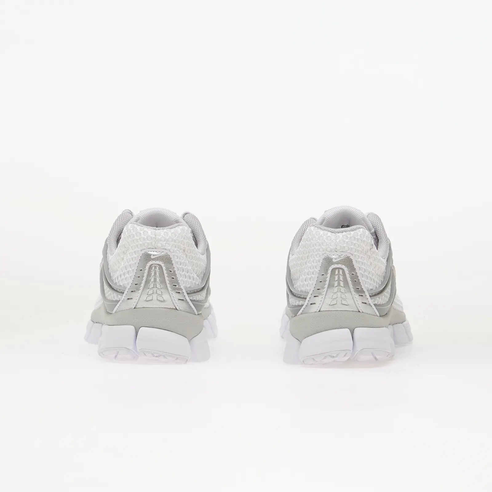 Dámské tenisky a boty Nike Zoom Skylon 11 White/ Metallic Silver-Grey Fog