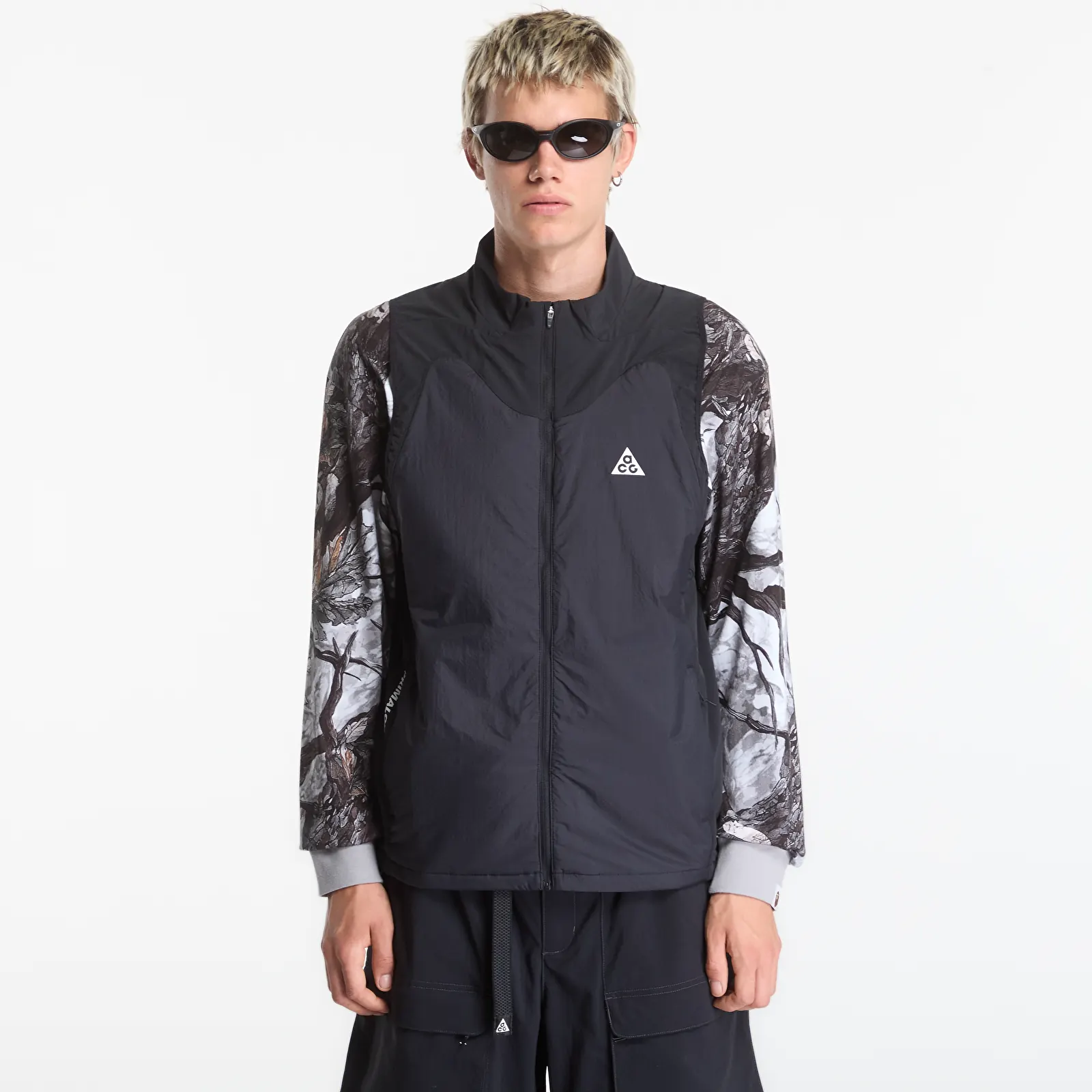 Chalecos para hombre Nike ACG "Rope de Dope" Men's Therma-FIT ADV Vest Black/ Black/ Summit White
