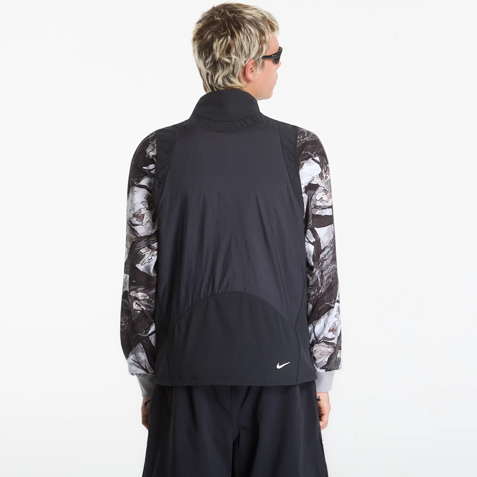 Chalecos para hombre Nike ACG "Rope de Dope" Men's Therma-FIT ADV Vest Black/ Black/ Summit White