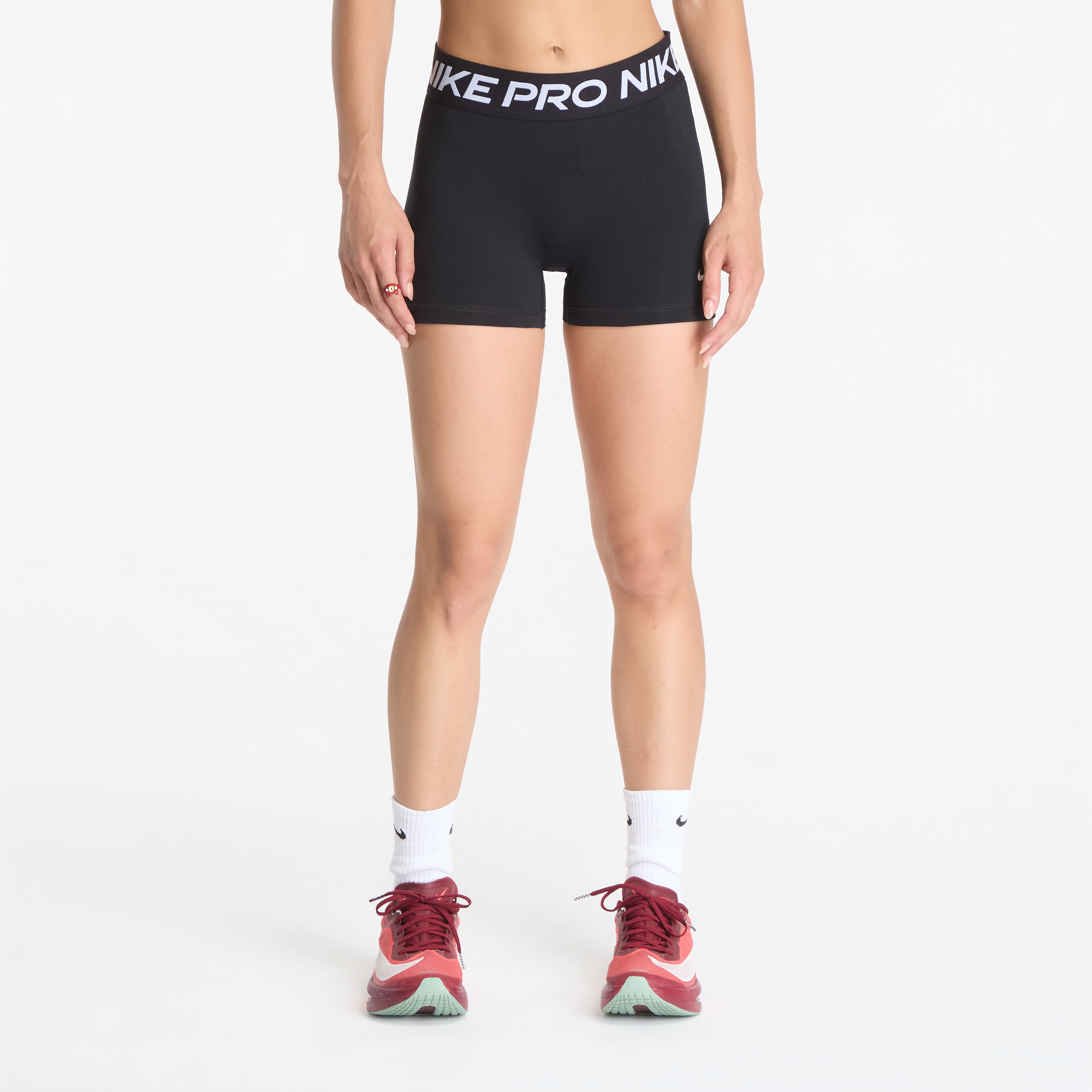 Къси панталони Nike Pro Women's Mid-Rise 3