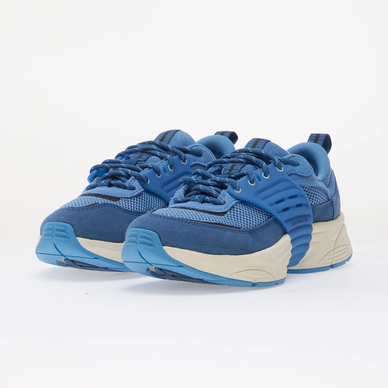 Chaussures et baskets femme Jordan Trunner O/S Blue Beyond/ Soft Pearl-True Blue