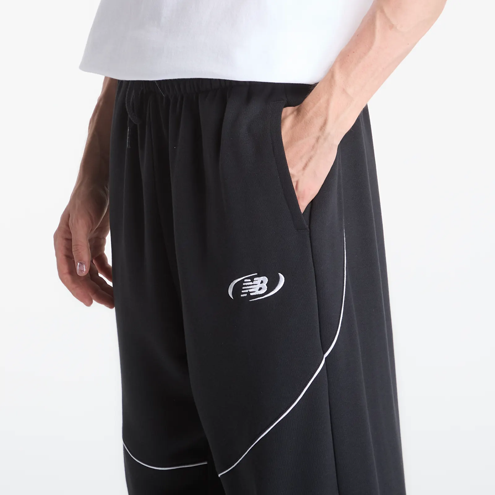 Pánské kalhoty New Balance Trackside French Terry Pant Black