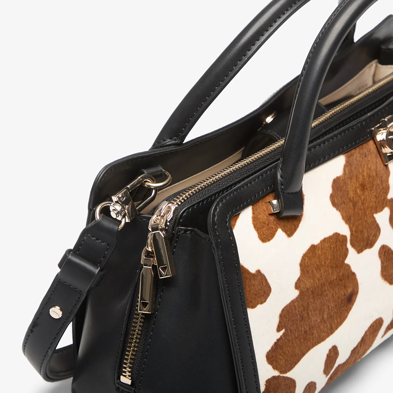 Handtassen GUESS Audrey Sml Girlfriend Satchel Cow