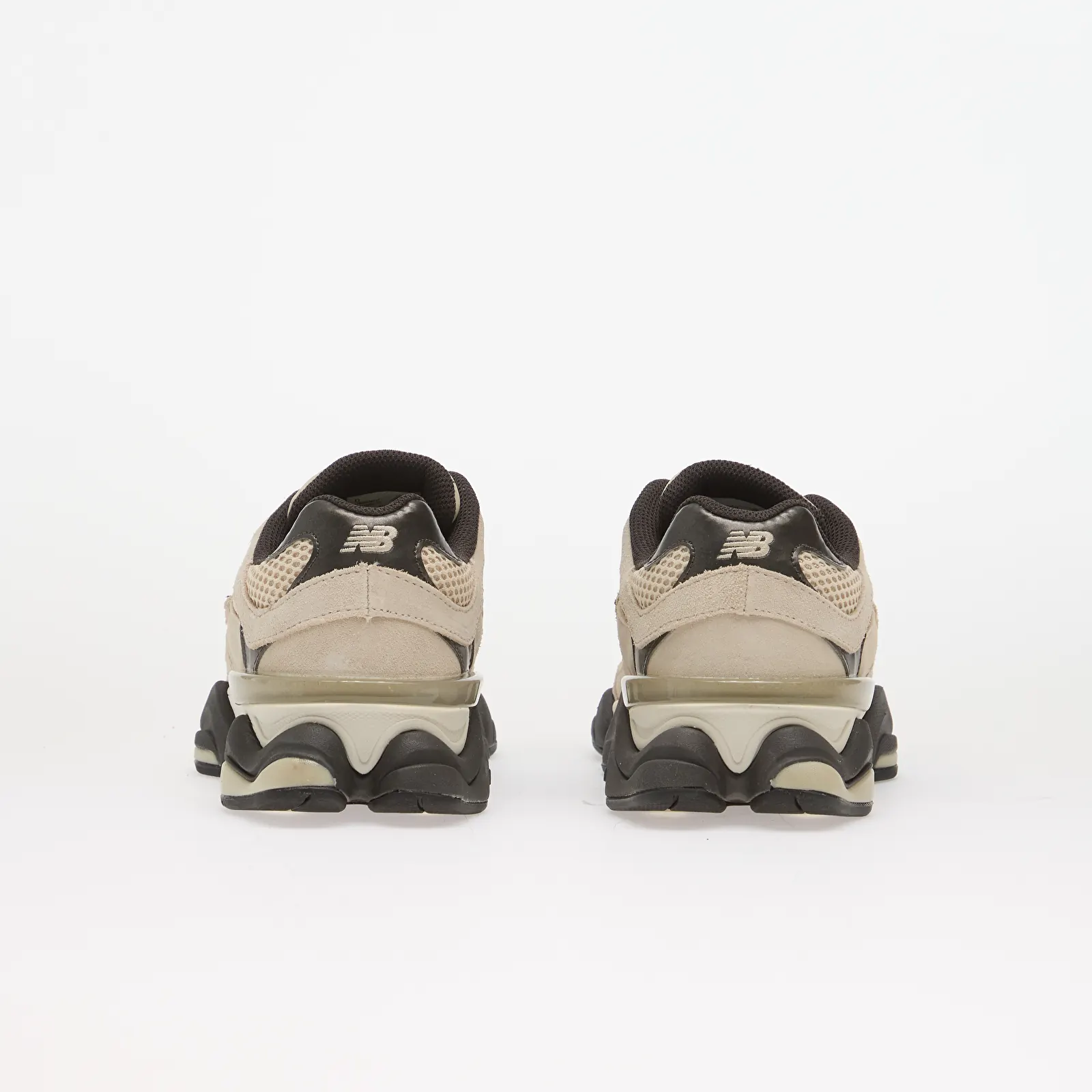 Vīriešu čības un apavi New Balance 9060 Timberwolf/ Black Cement