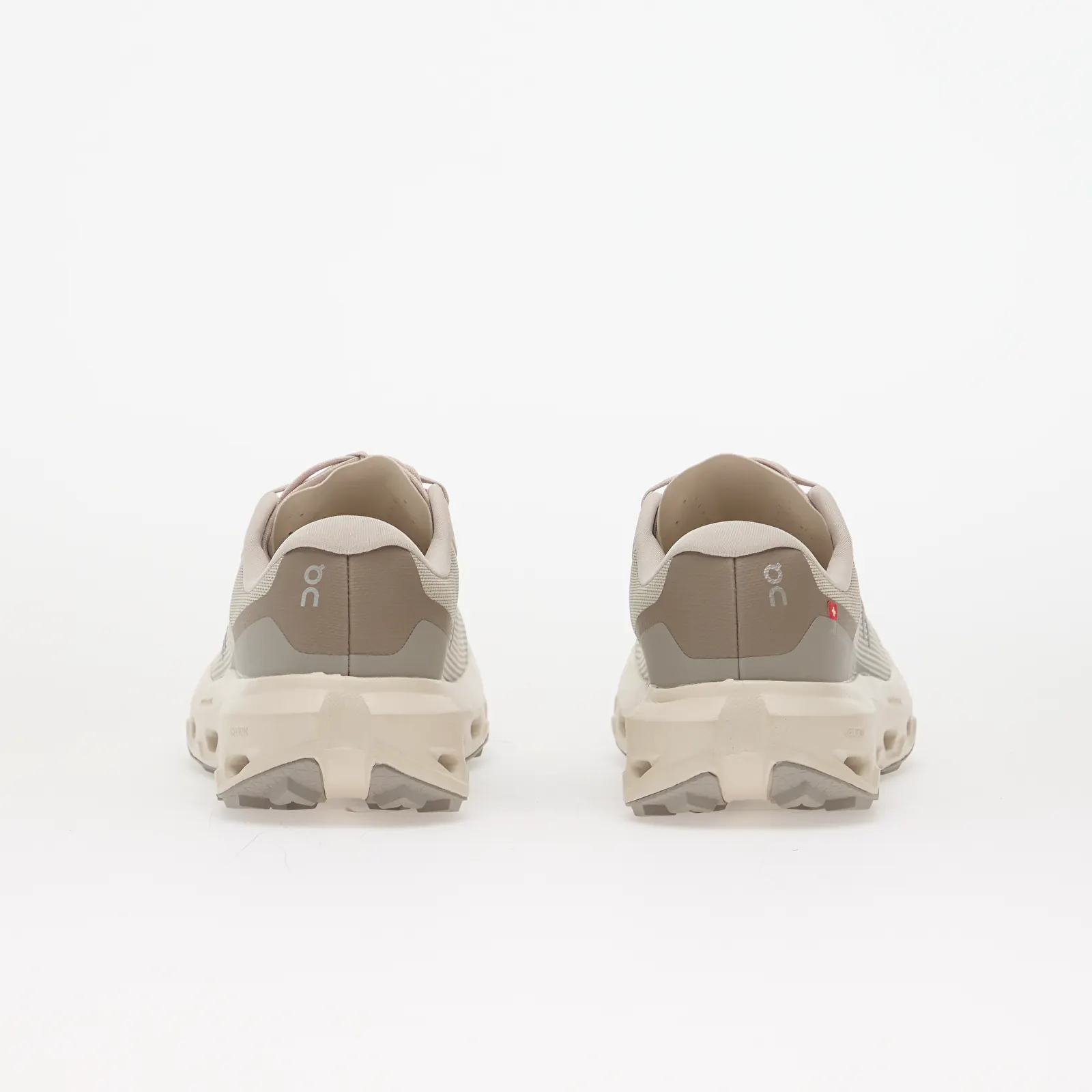 Women's sneakers and shoes On W Cloudvista 3 Pearl/ Cinder