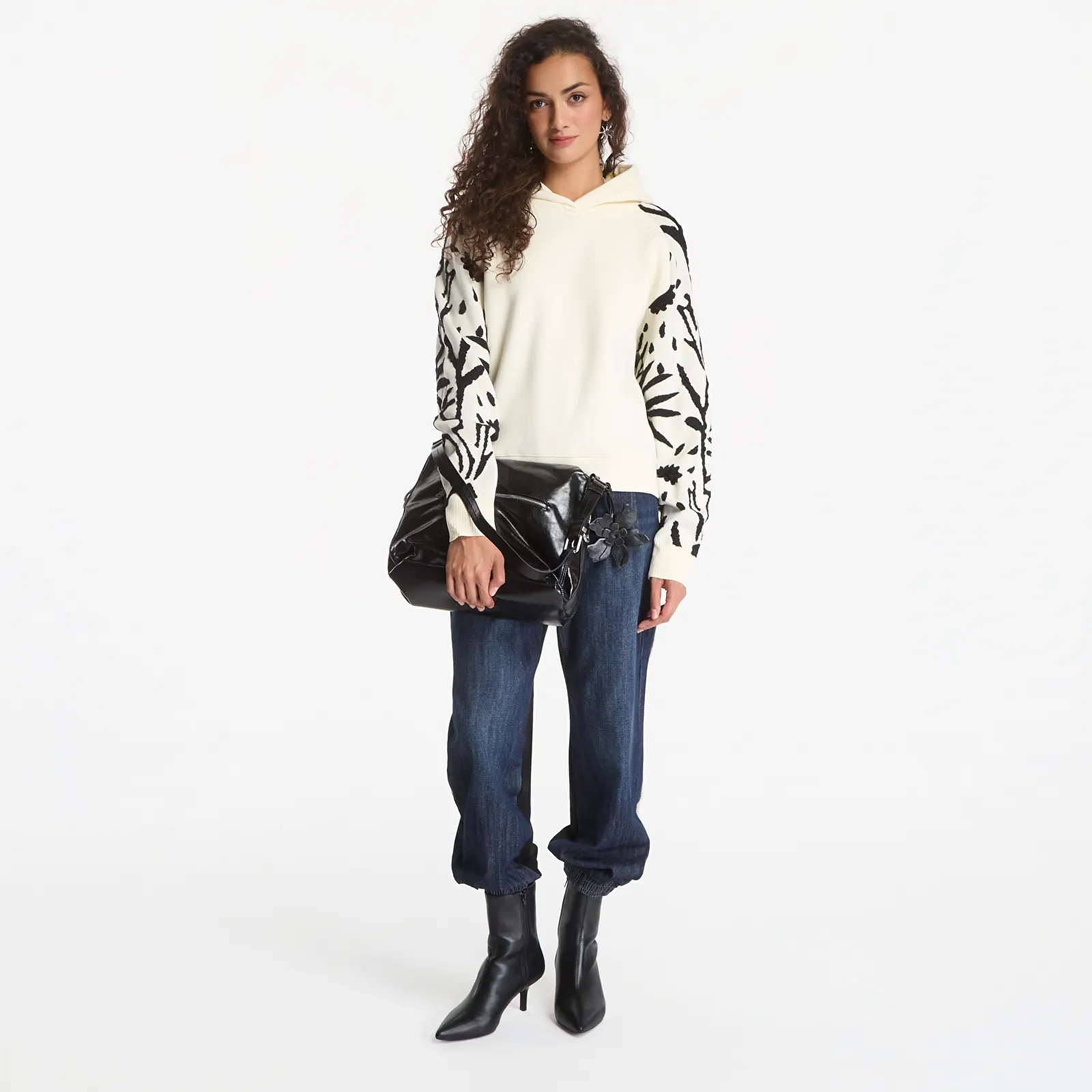 Mikinas ar kapuci un sporta krekli Desigual La Vida Es Chula Sweat White