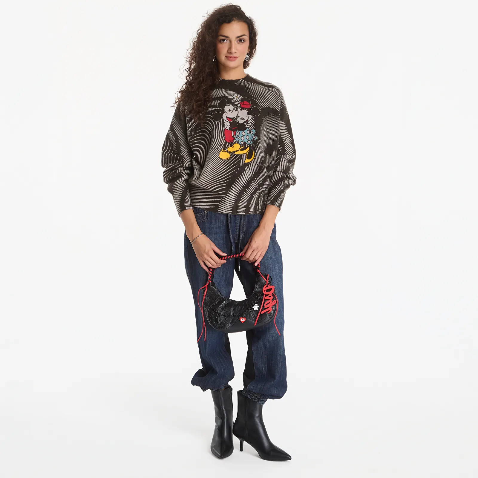 Пуловери Desigual Hug Mickey Pullover Black