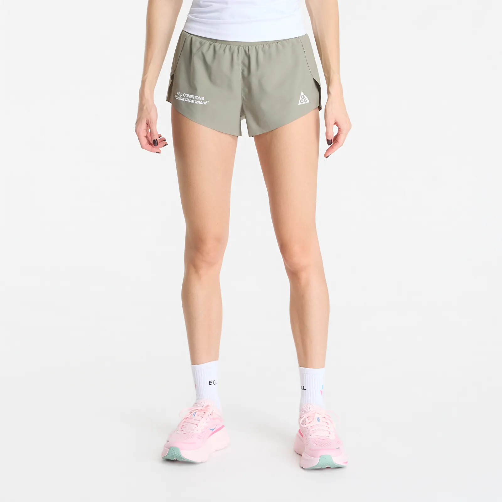 Pantaloni scurți pentru femei Nike ACG Trailwind Dri-FIT ADV Shorts Light Army/ White