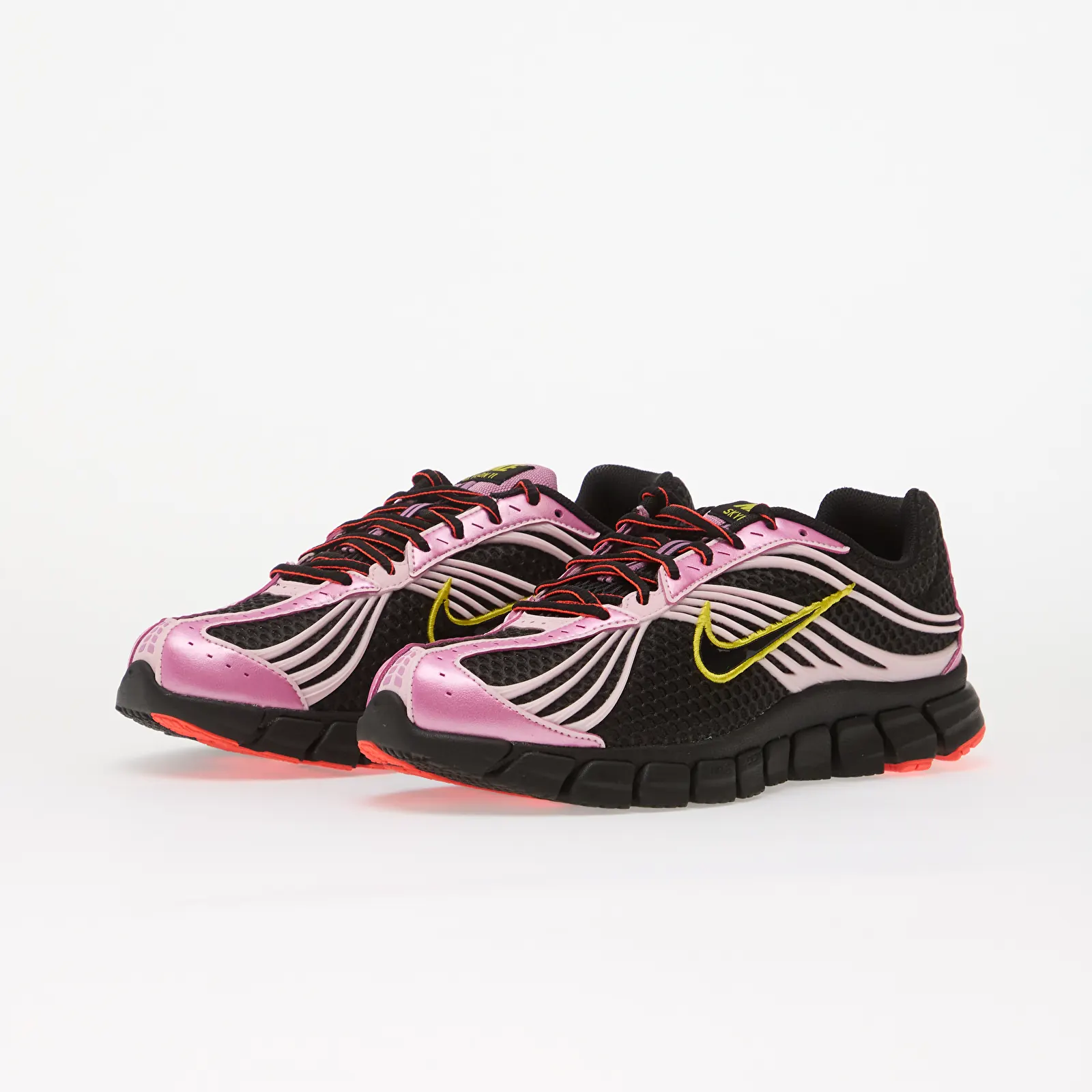 Moteriški sportiniai bateliai ir avalynė Nike Zoom Skylon 11 Black/ Black-Lt Magenta-Pink Foam