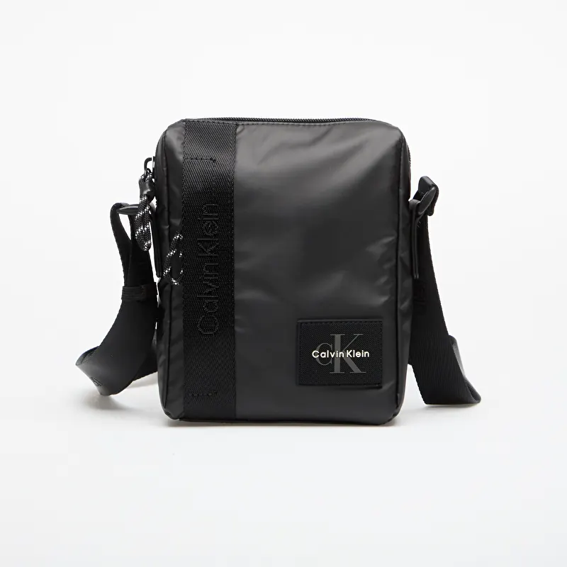 Taška Calvin Klein Rubberized Reporter Black