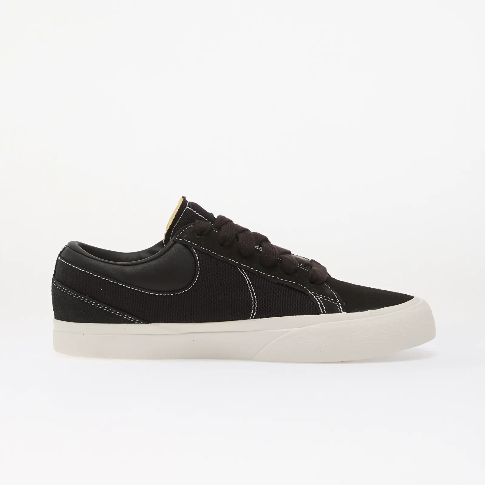 Чоловіче взуття Nike Blazy Black/ Black-Sail-White