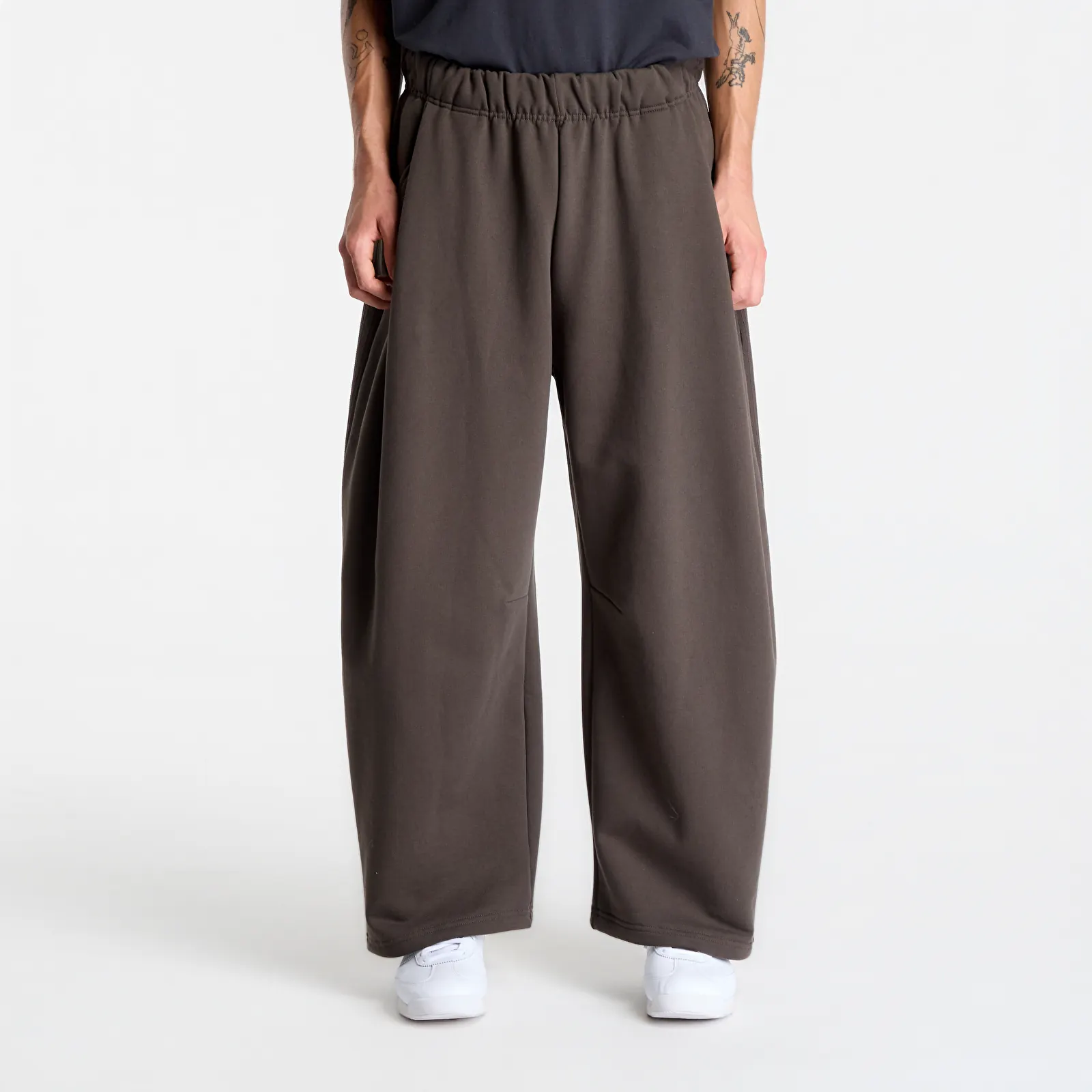 Pantalones de chándal para hombre adidas Premium Essentials Open Wide Hem Shadow Olive