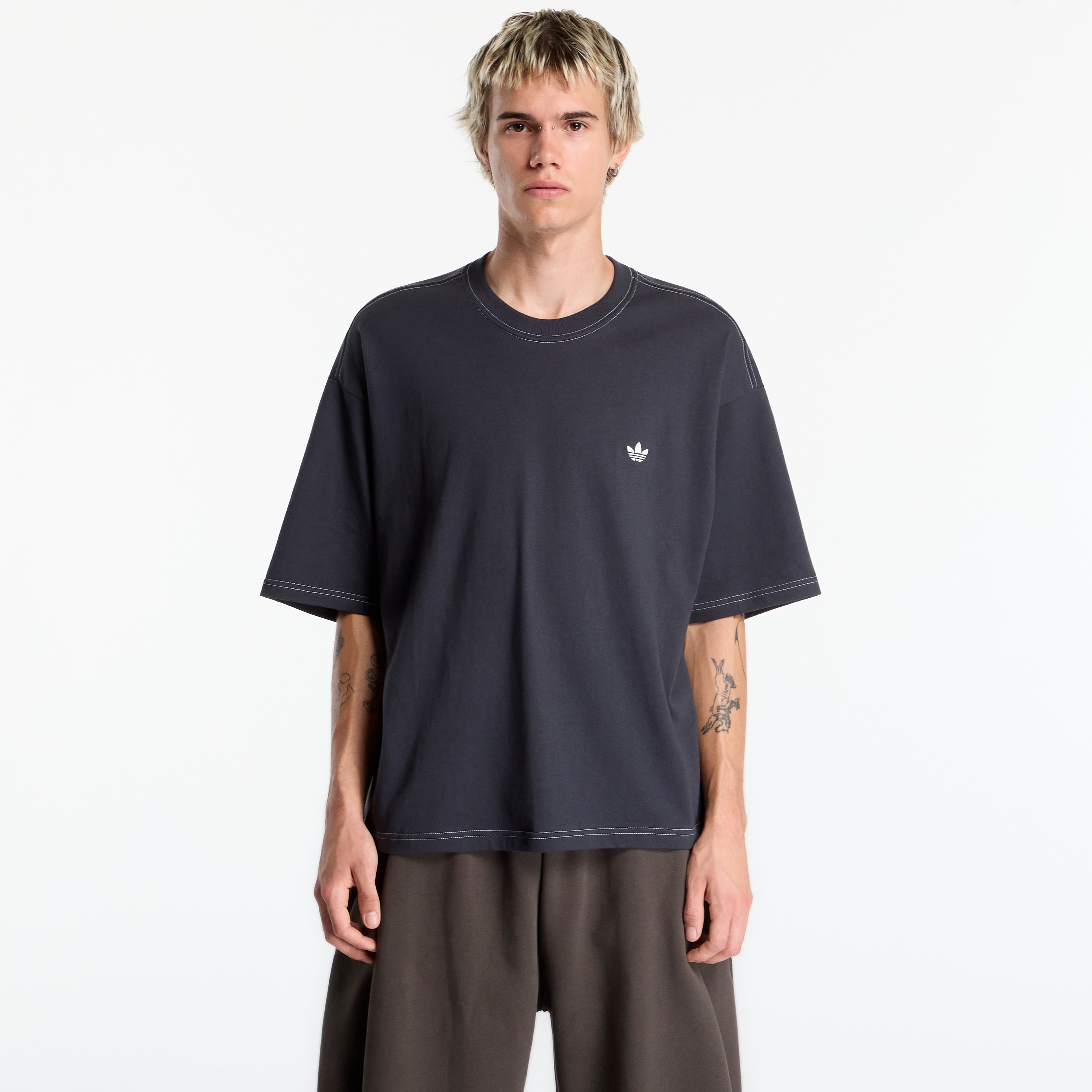 Тениска adidas Contrast Oversized T-Shirt Carbon L