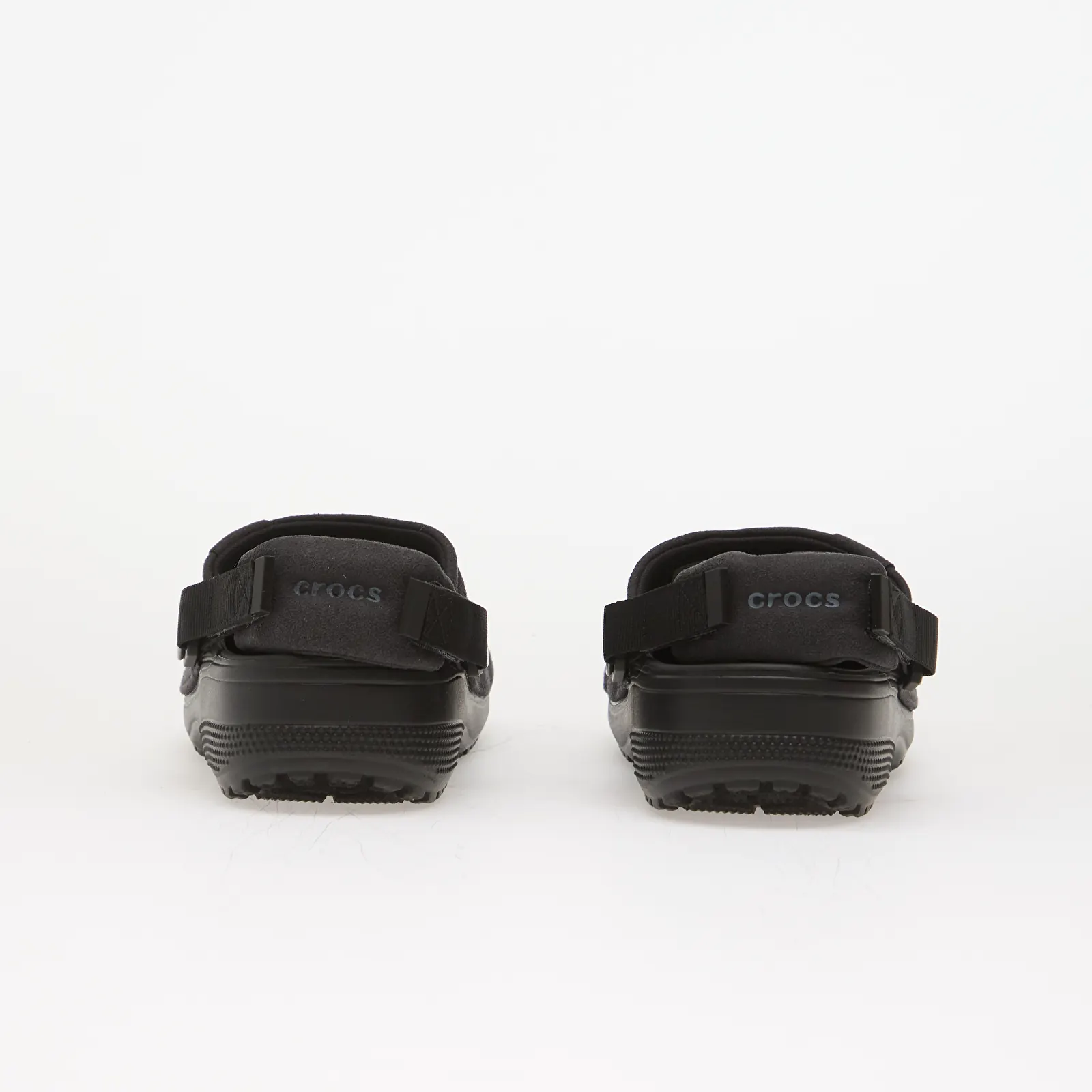 Vīriešu čības un apavi Crocs Classic Crafted Vegan Suede Cg Black