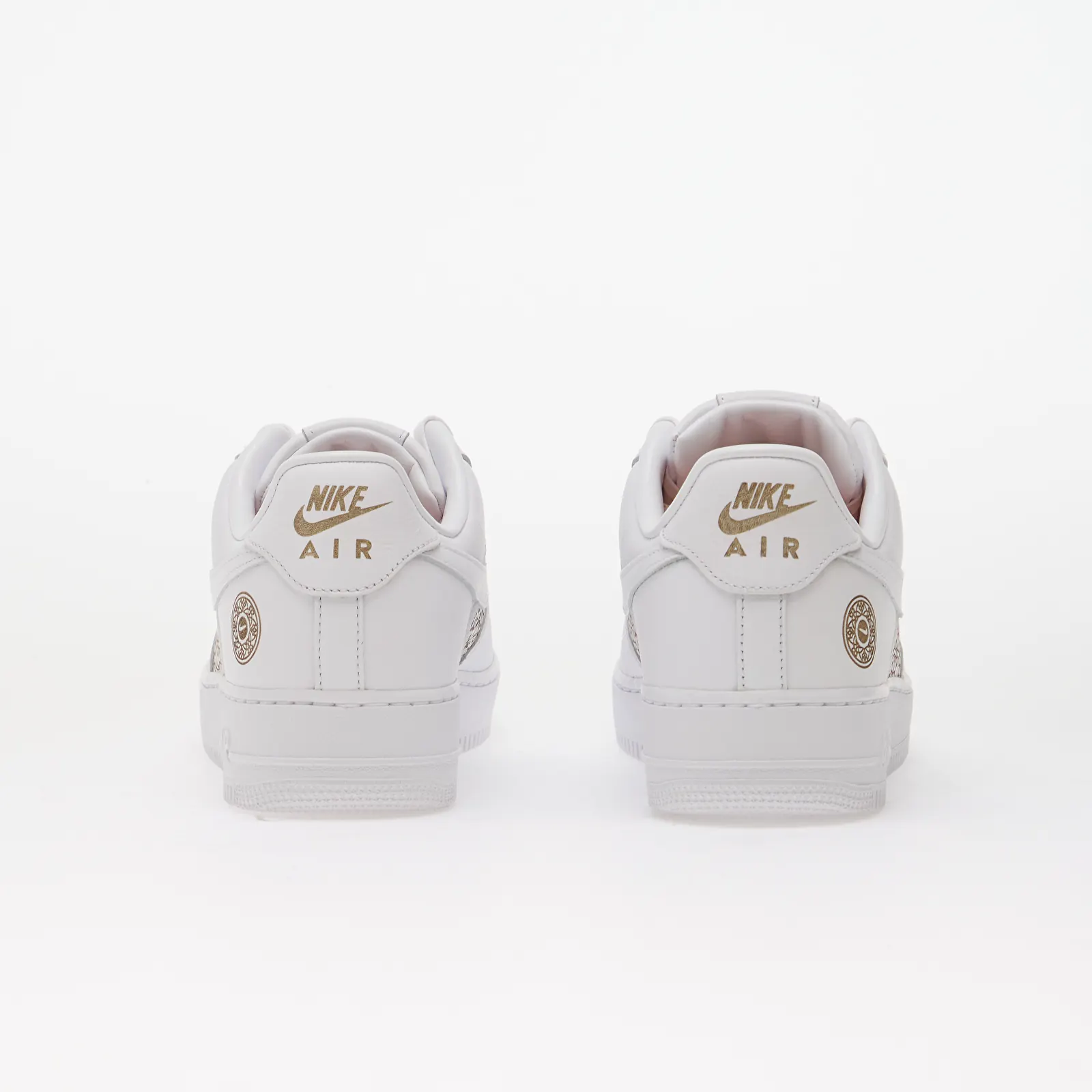 Joggesko og sko for menn Nike Air Force 1 '07 LV8 White/ Lt Orewood Brn-Marakesh