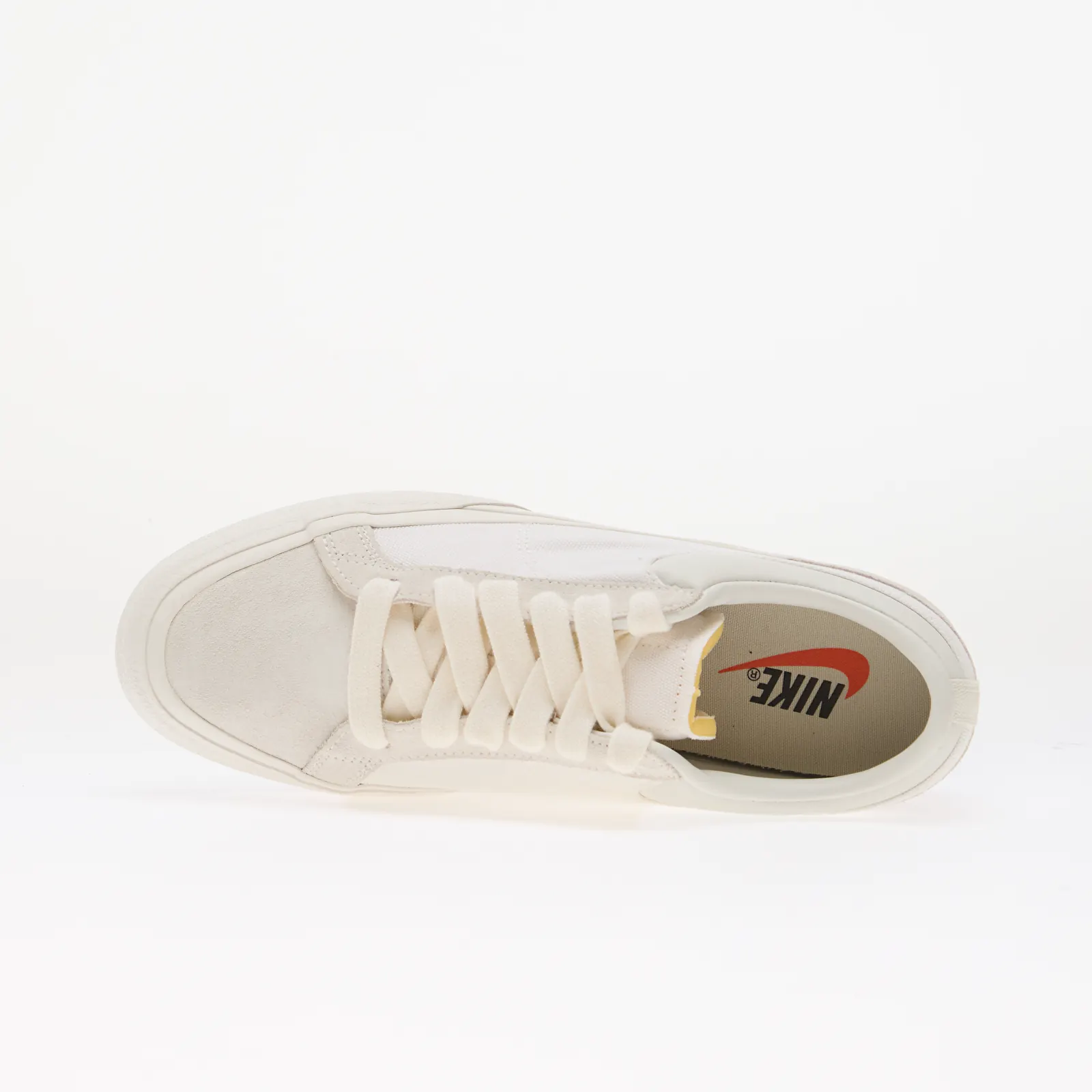 Чоловіче взуття Nike Blazy White/ Summit White-Sail