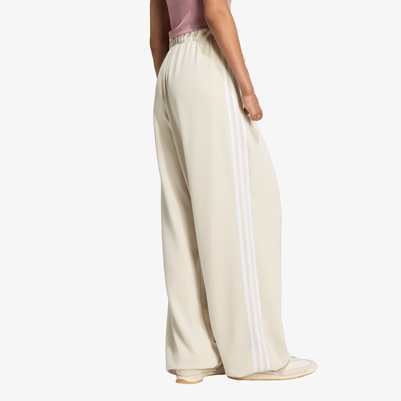 Damen Sweatpants adidas Adiluna Season 2 x Jennie Pleated Track Pants Bliss