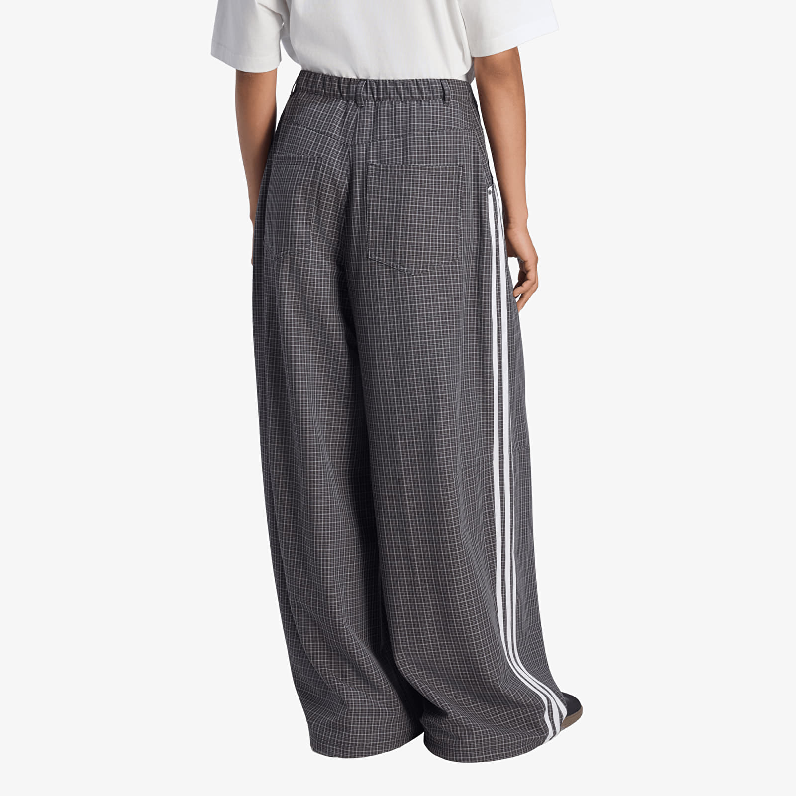 Hosen für Frauen adidas Badigirl Checks Trouser Loose Pants Black/ Grey Three/ Utility Black